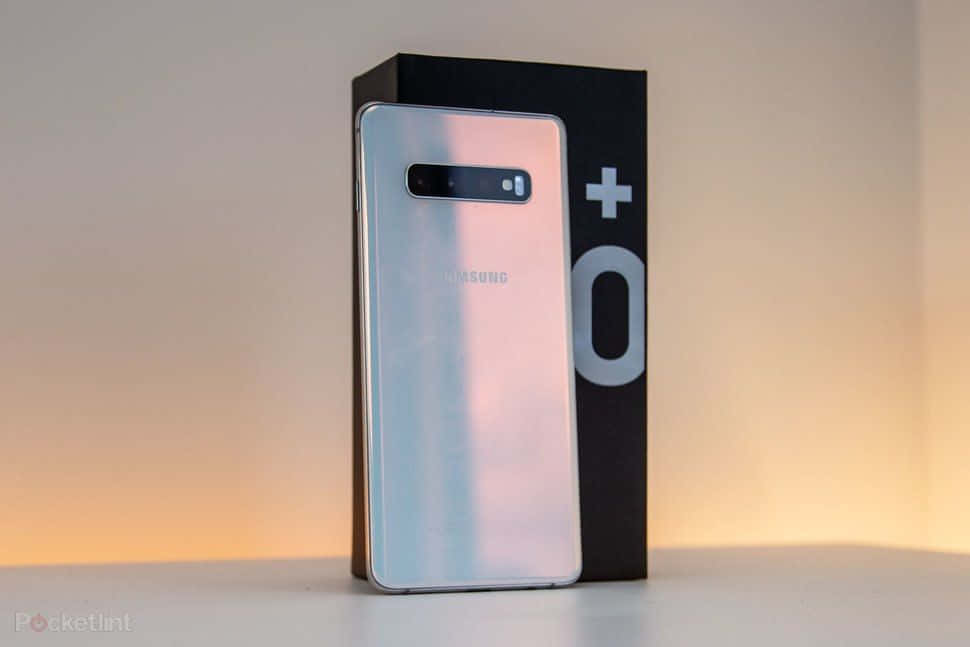 Kizazi Kipya cha Simu Mahiri – Samsung Galaxy S10 Picha ya Ukuta