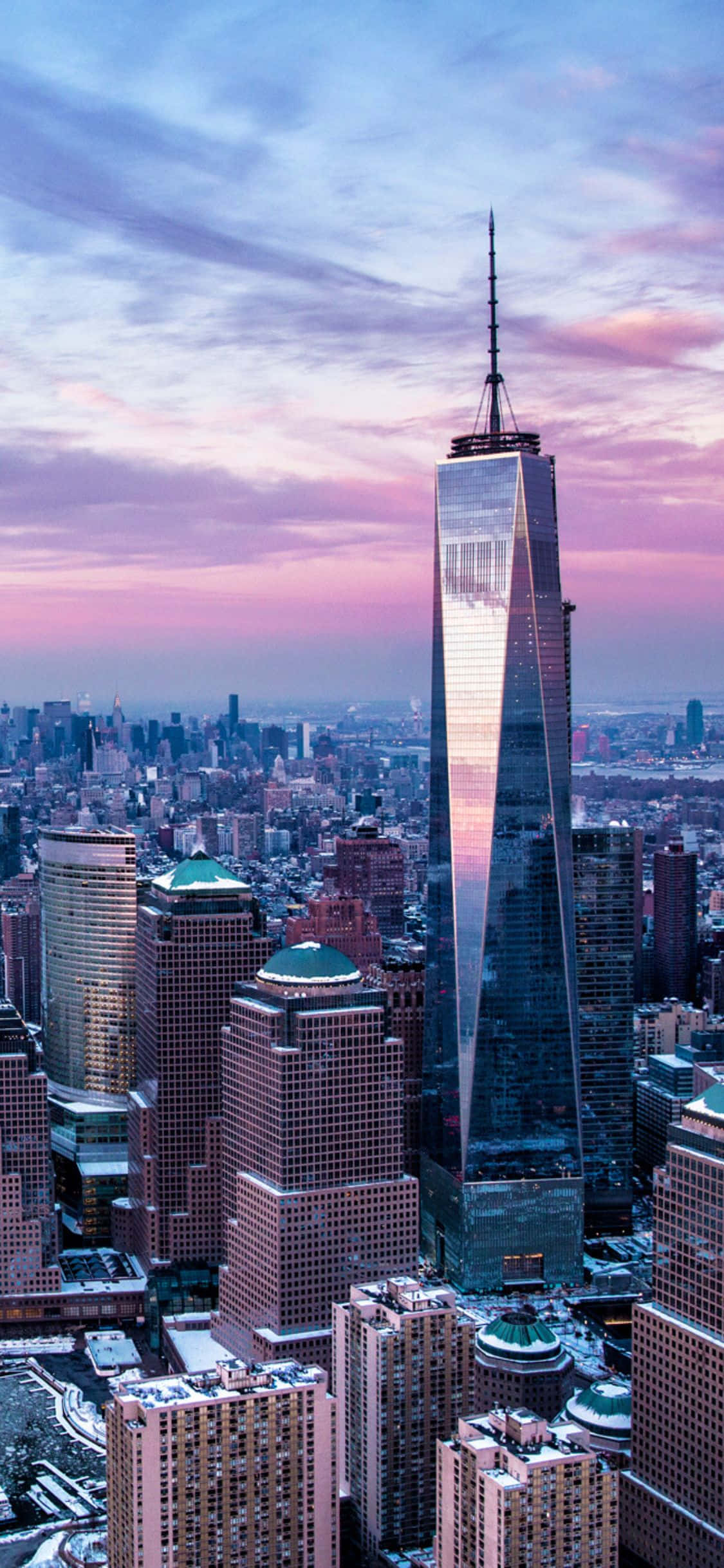 Kufurahia uzuri wa upeo wa nyumba wa New York na iPhone X Picha ya Ukuta