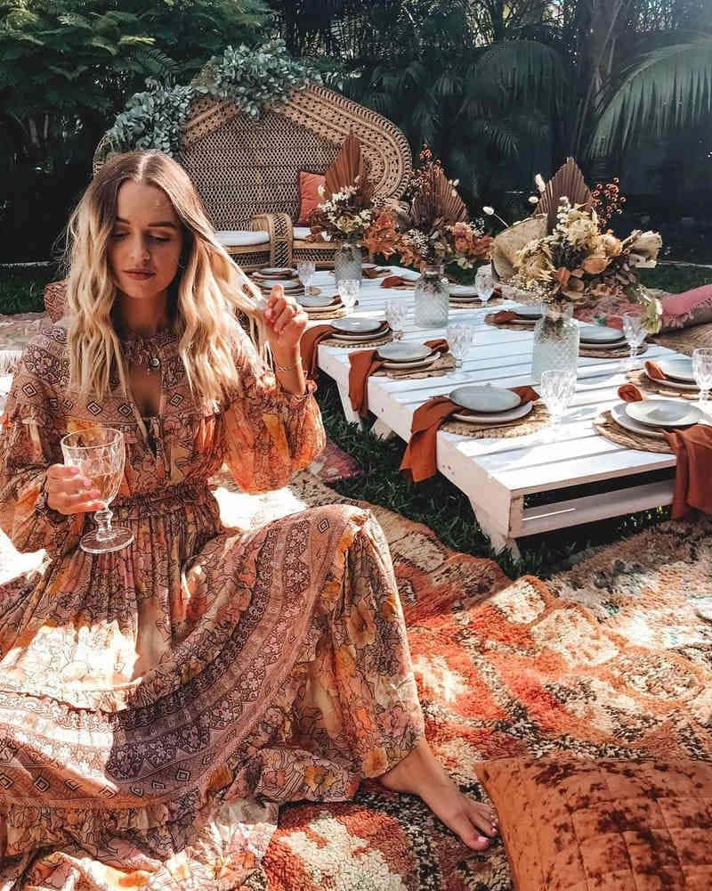 Kuwa na mtindo wa kipekee na wa kisasa kwa mitindo ya Aesthetic Boho Picha ya Ukuta