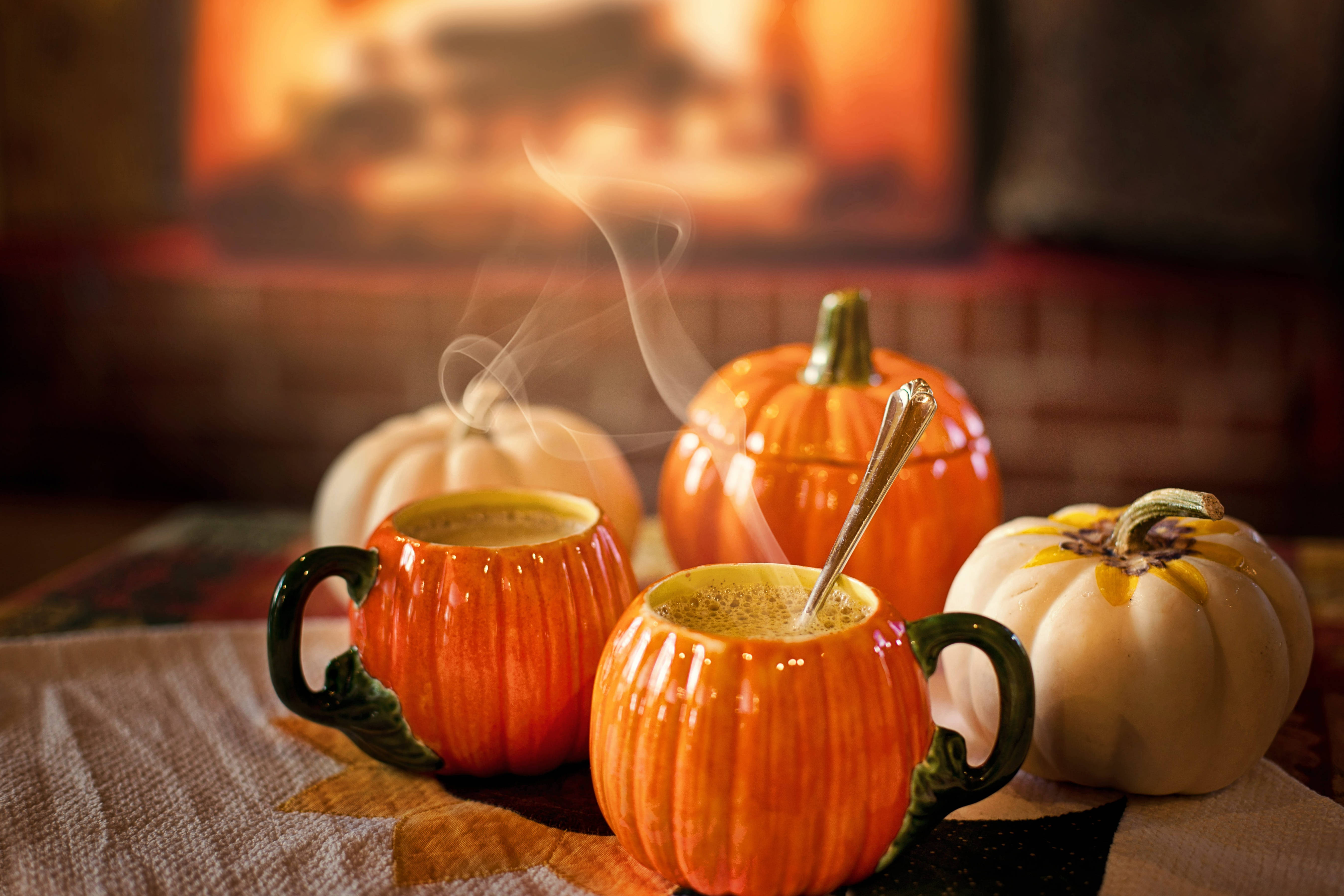 Latina ya Boga ya Halloween ya Kupendeza Picha ya Ukuta