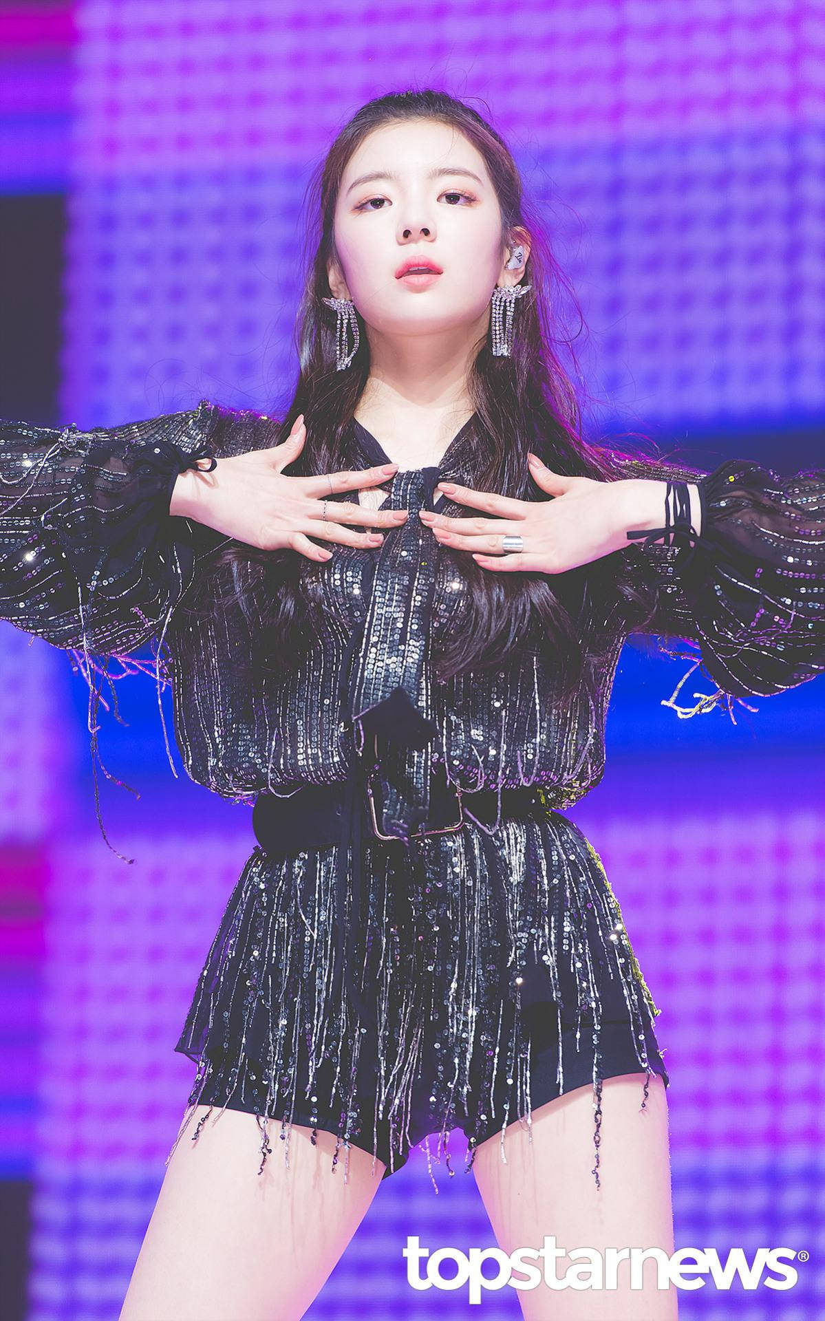 Lia Stage Perfomance Picha ya Ukuta