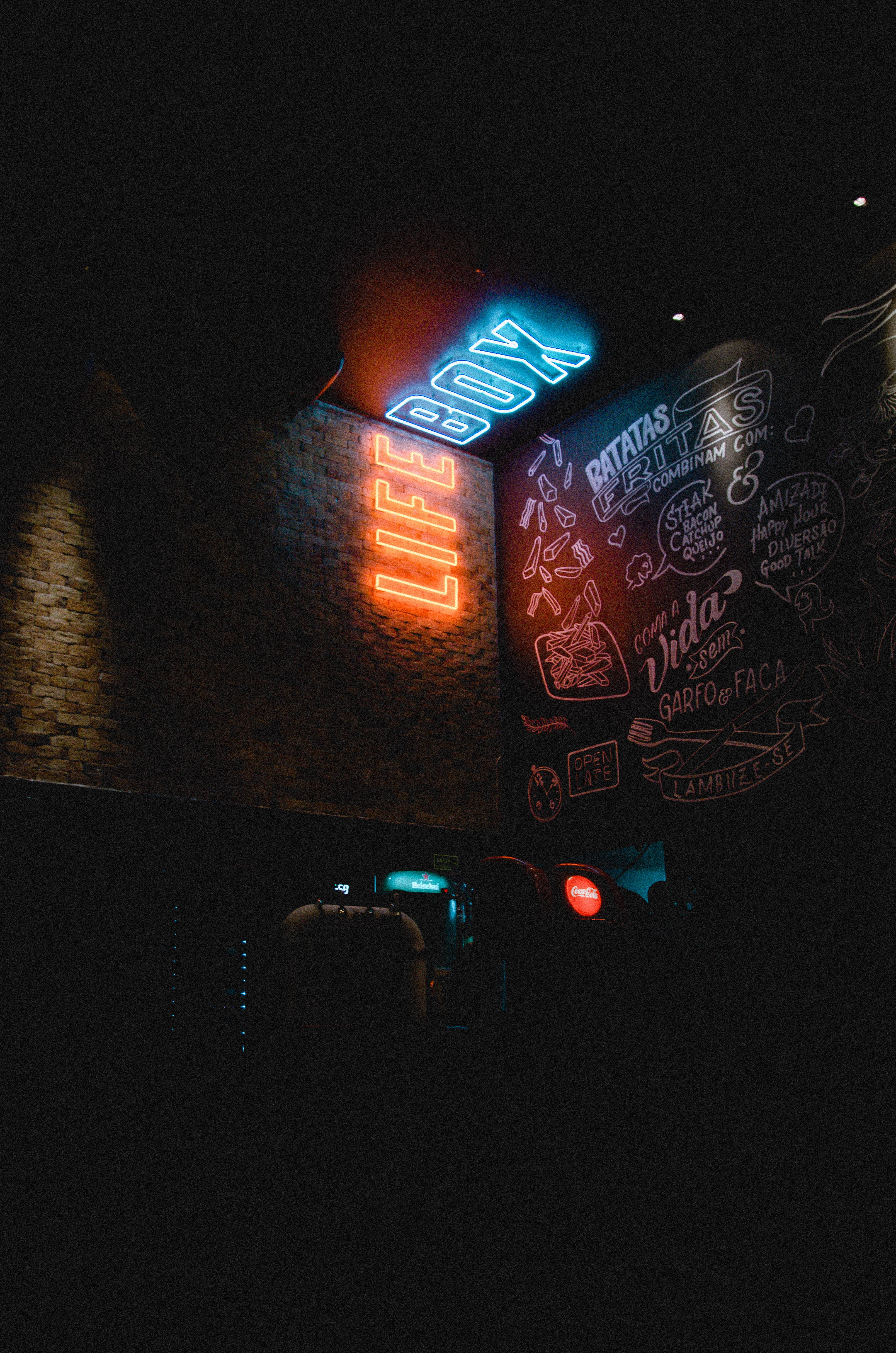 Life Box Neon Sign Picha ya Ukuta