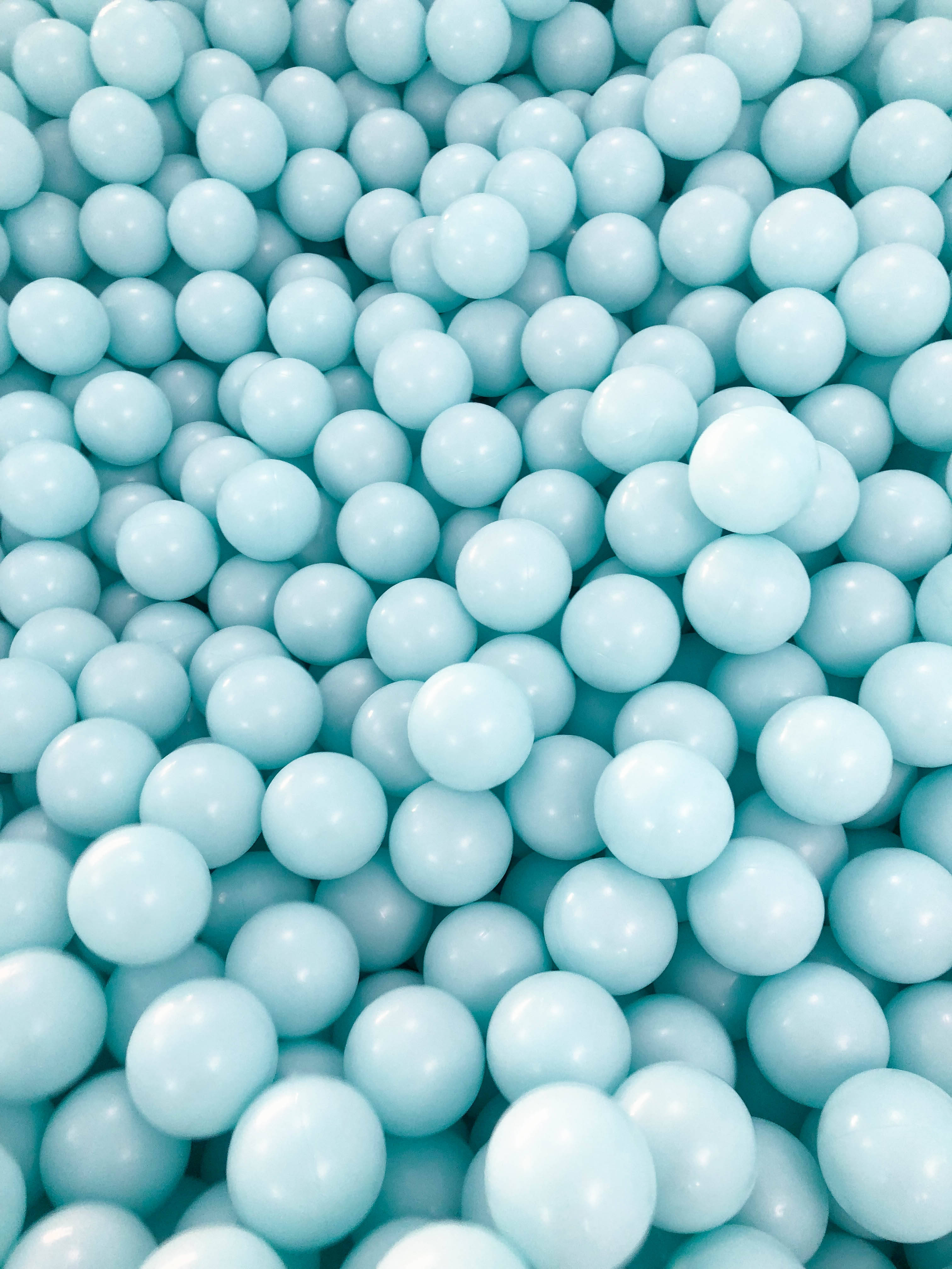 Light Blue Balloons Picha ya Ukuta