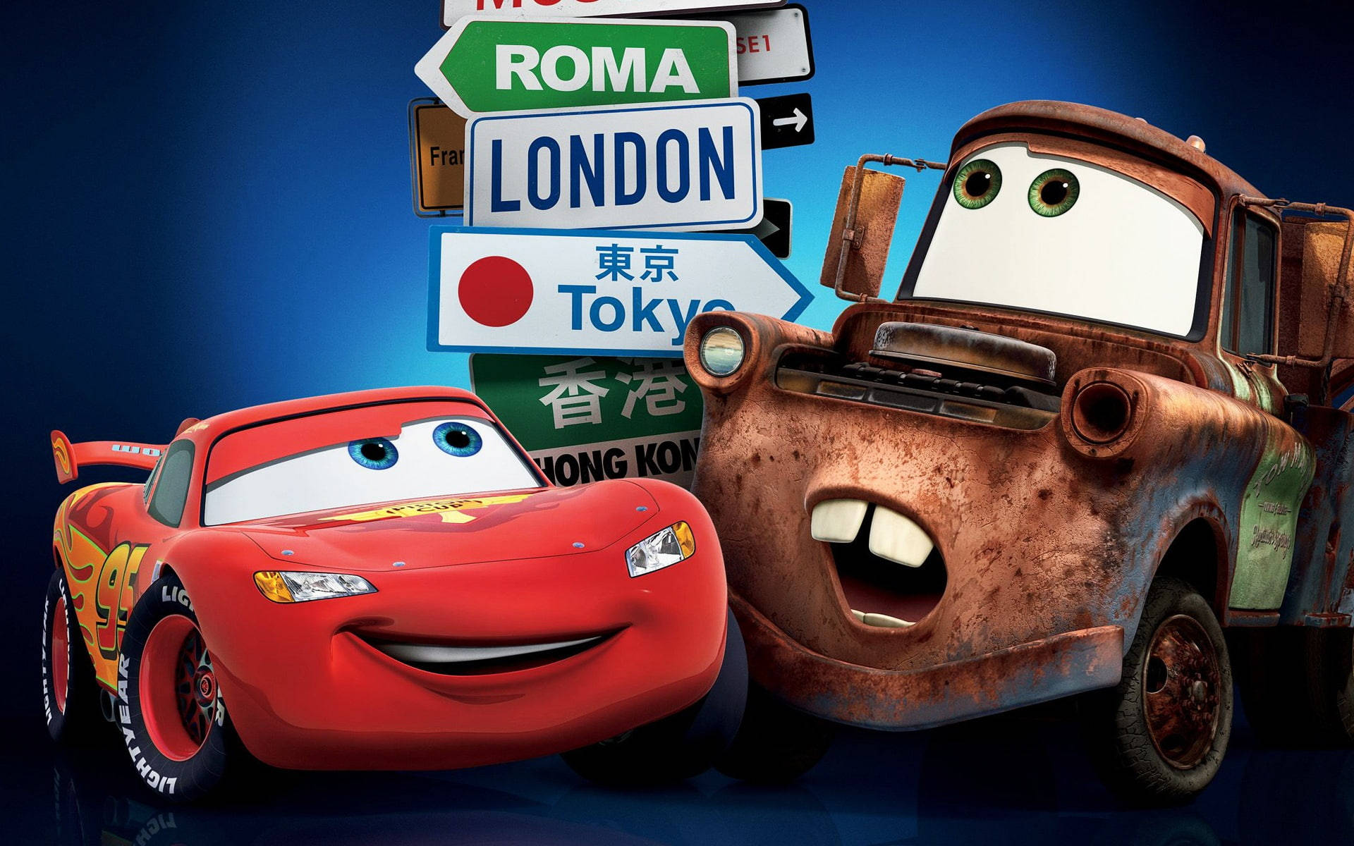 Lightning McQueen na Mater katika Safari Kubwa kwenye Cars 2 Picha ya Ukuta