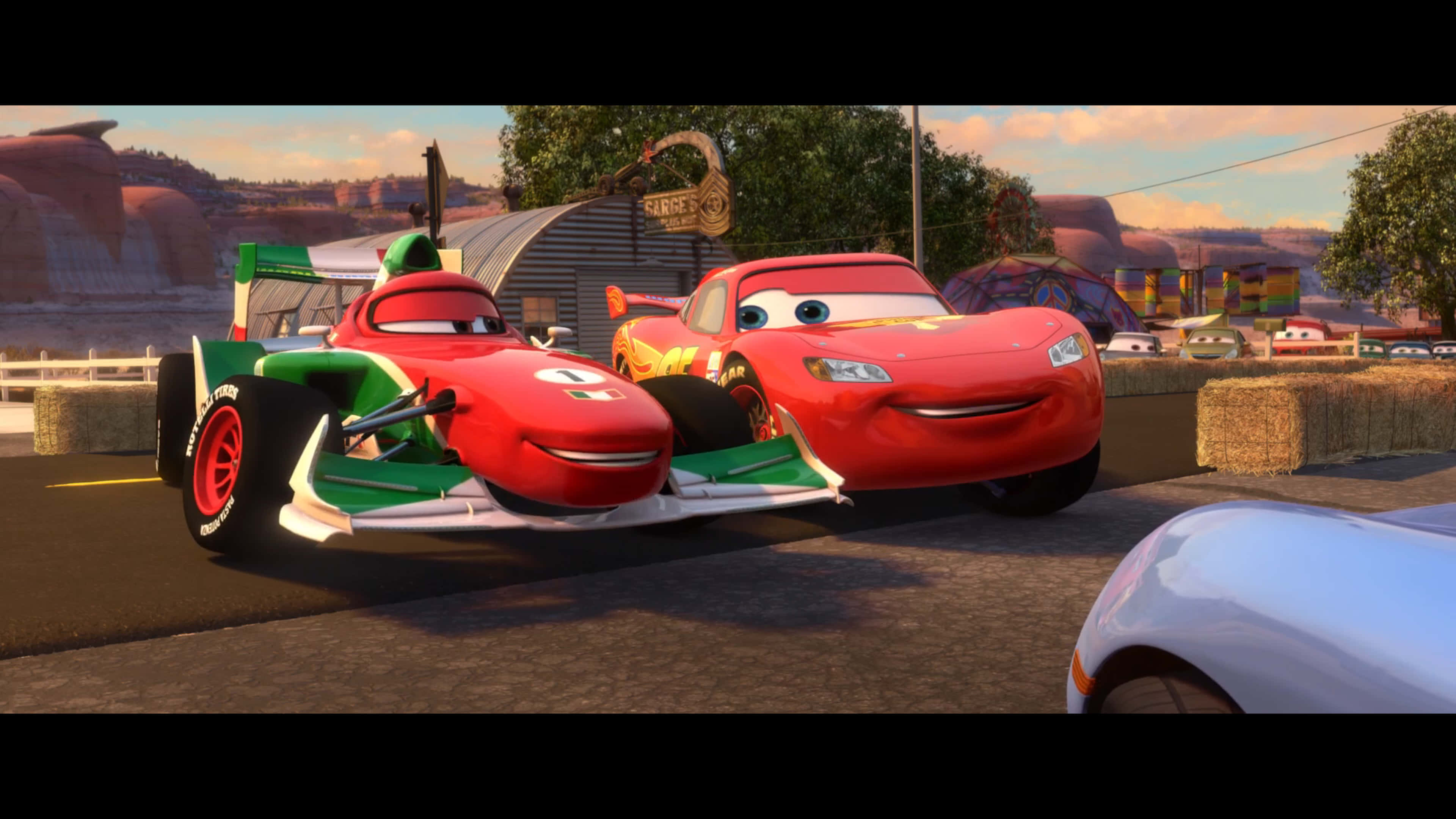 "Lightning McQueen akishindana katika World Grand Prix kwenye Njia ya Ushindi" Picha ya Ukuta