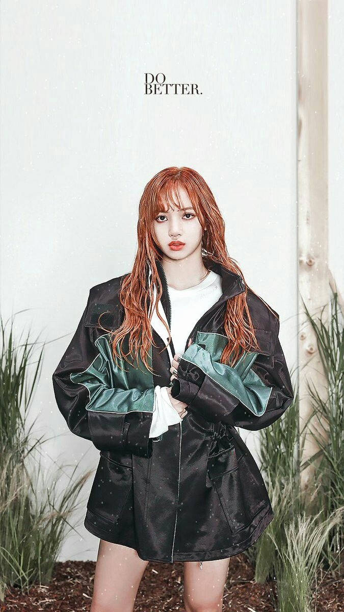 Lisa wa Blackpink Akionyesha Mtindo Wake Mwenyewe Picha ya Ukuta