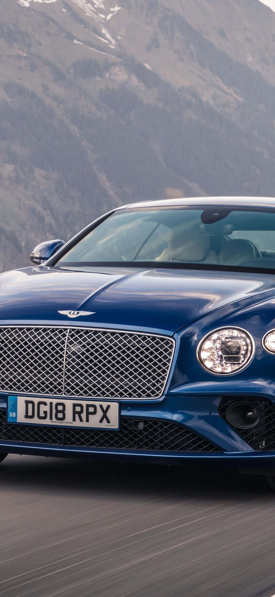 Luxury Refined: Bentley-Inspired iPhone Picha ya Ukuta