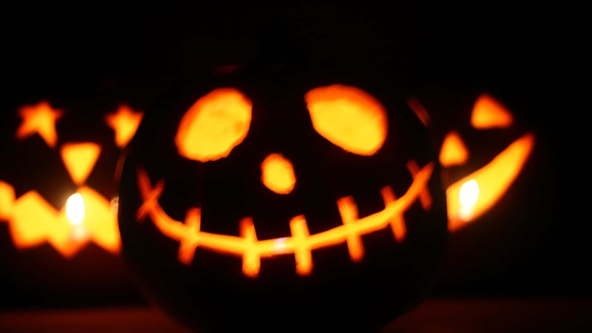 Mabuyu wa Halloween Mandharinyama ya Kinyama Picha ya Ukuta