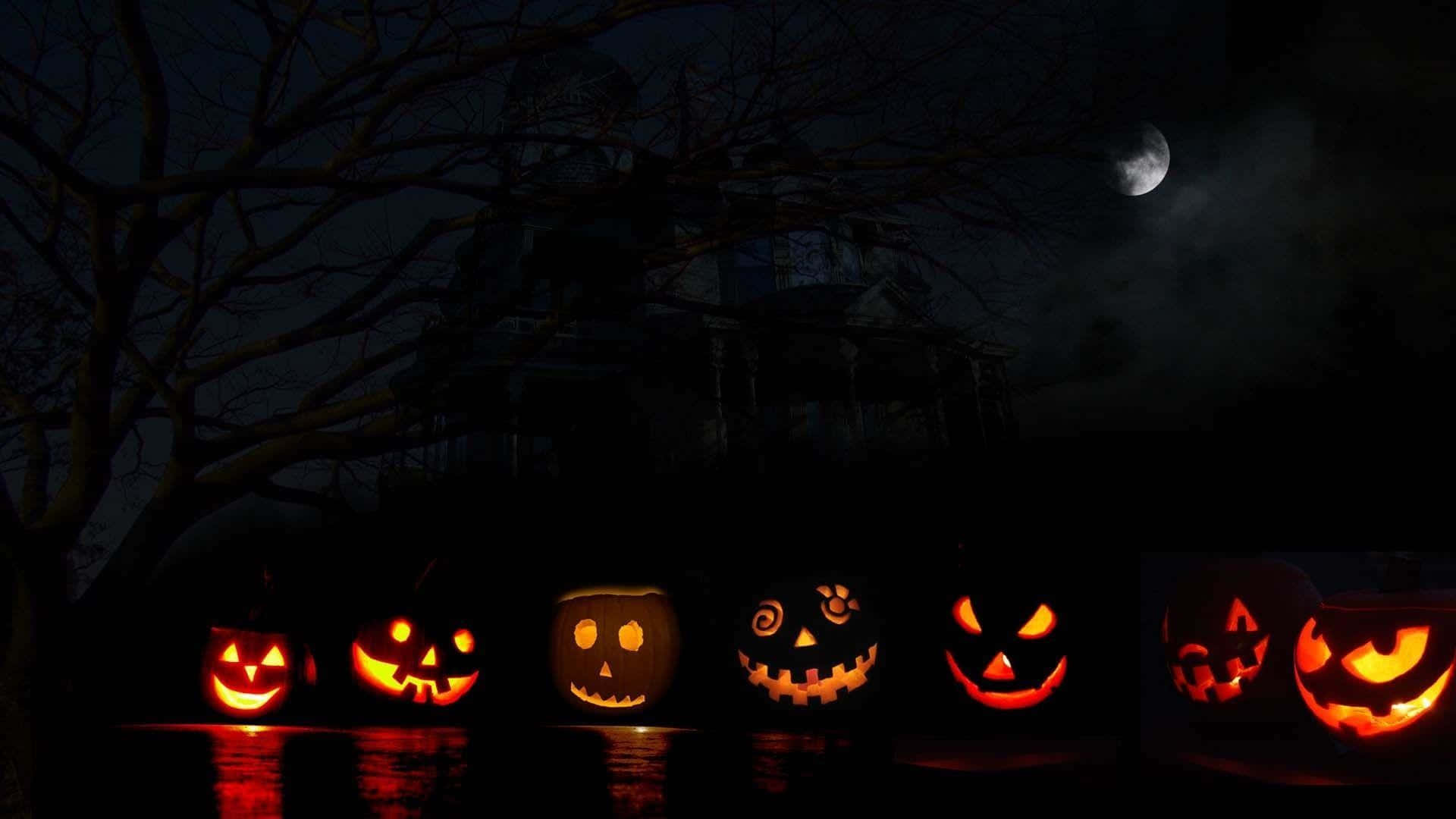Mabuyu ya Halloween na Mwangaza wa Maji Picha ya Ukuta