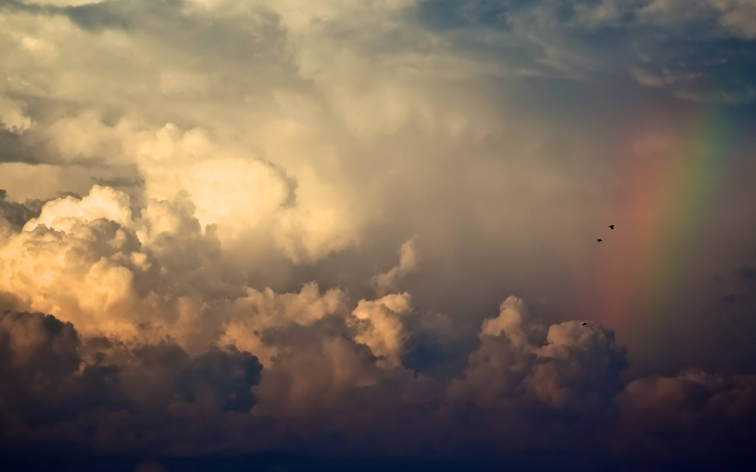MacBook Air Clouds Picha ya Ukuta