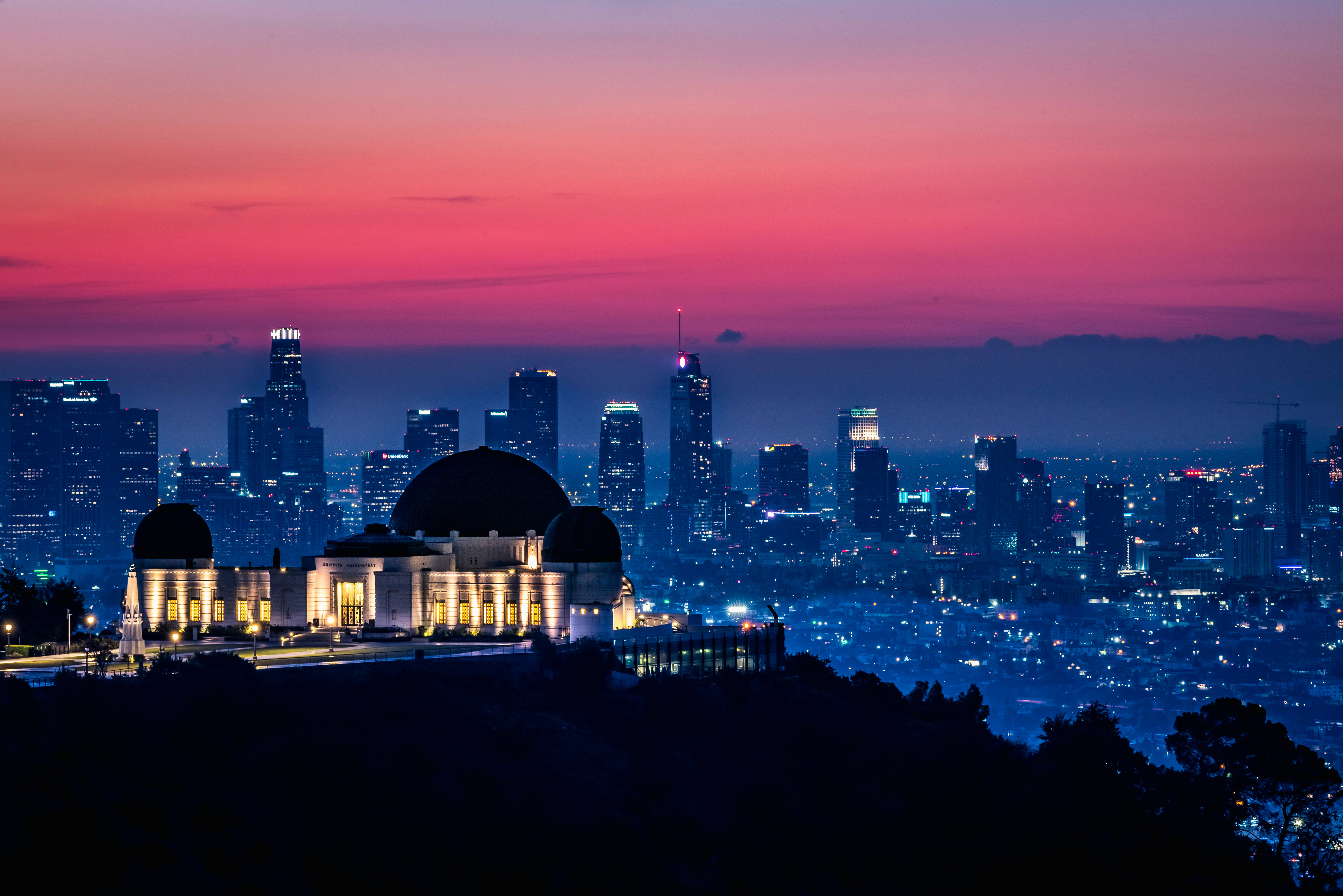 Machweo ya Kustaajabisha ya Los Angeles kutoka Griffith Observatory Picha ya Ukuta