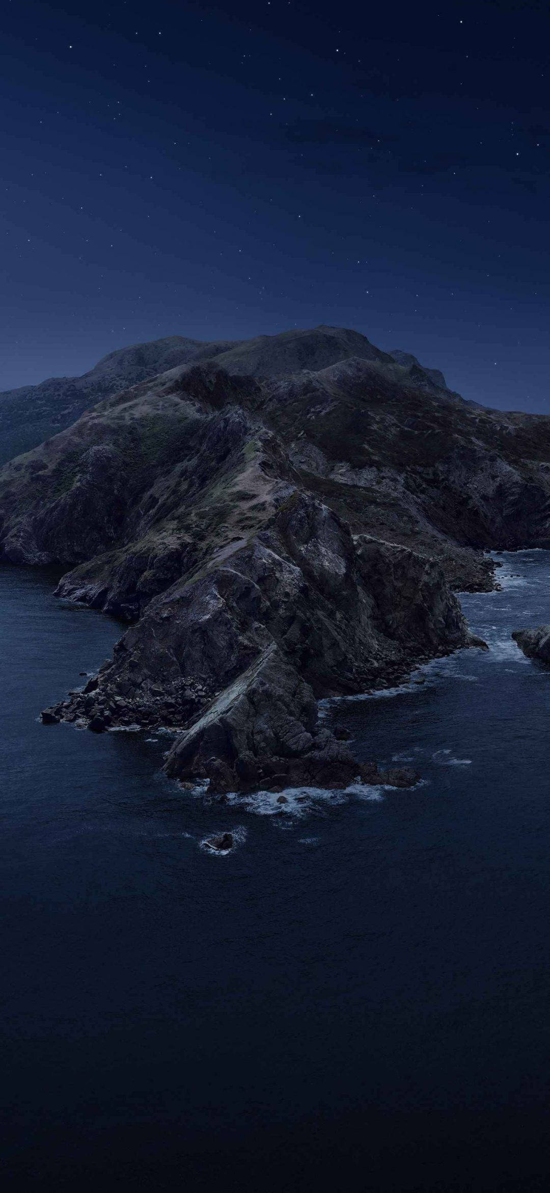 macOS Catalina Deep Blue Sky Picha ya Ukuta