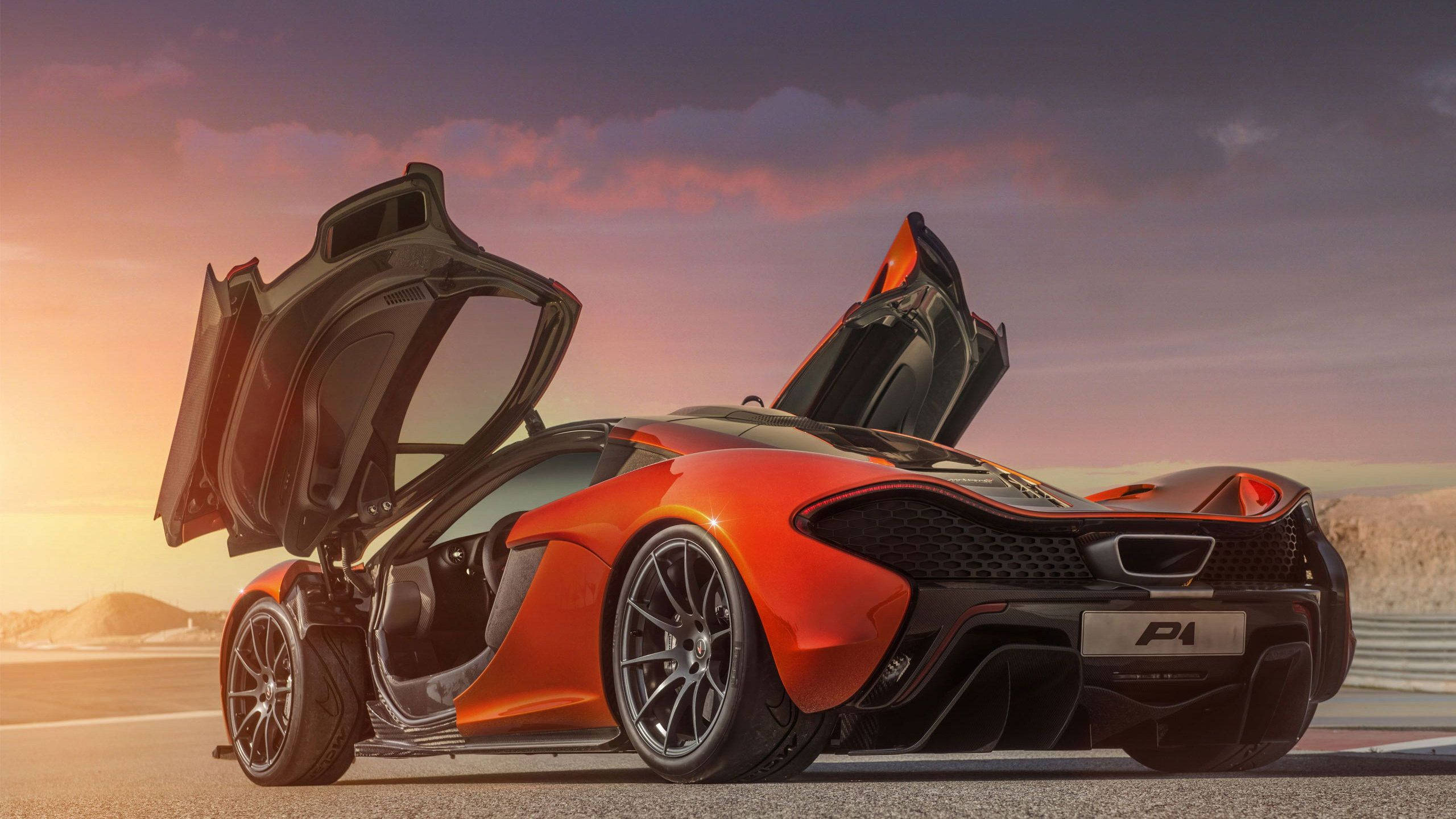 Magari ya Kuvutia Sana McLaren Volcano Picha ya Ukuta