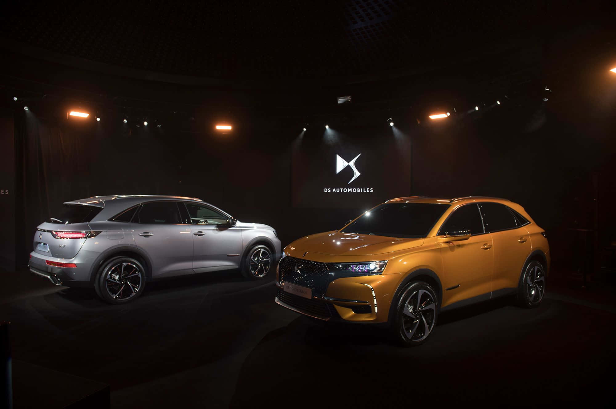 Majestic look of DS Automobiles Picha ya Ukuta