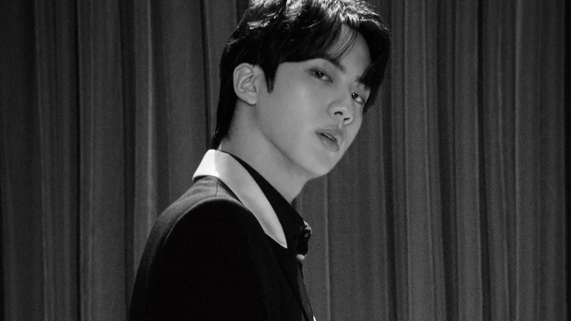 Mandhari Nyeusi ya Jin BTS Picha ya Ukuta