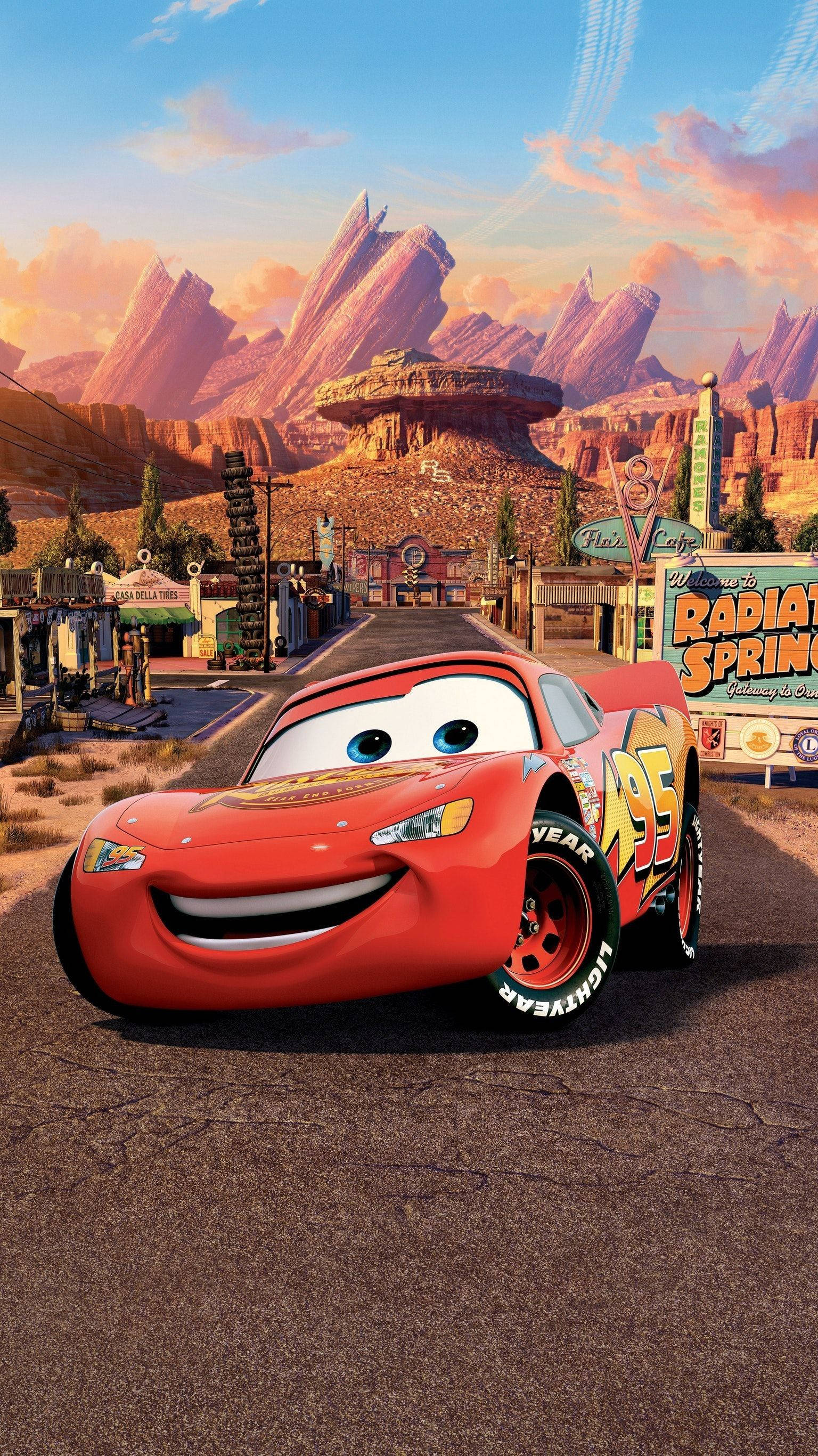 Mandhari ya Mlima Nyuma ya Lightning McQueen Magari Picha ya Ukuta