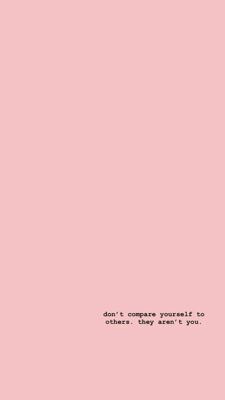 Mandhari ya Pink yenye Nukuu ya Kutia Moyo na Mwonekano wa Kihafidhina Picha ya Ukuta