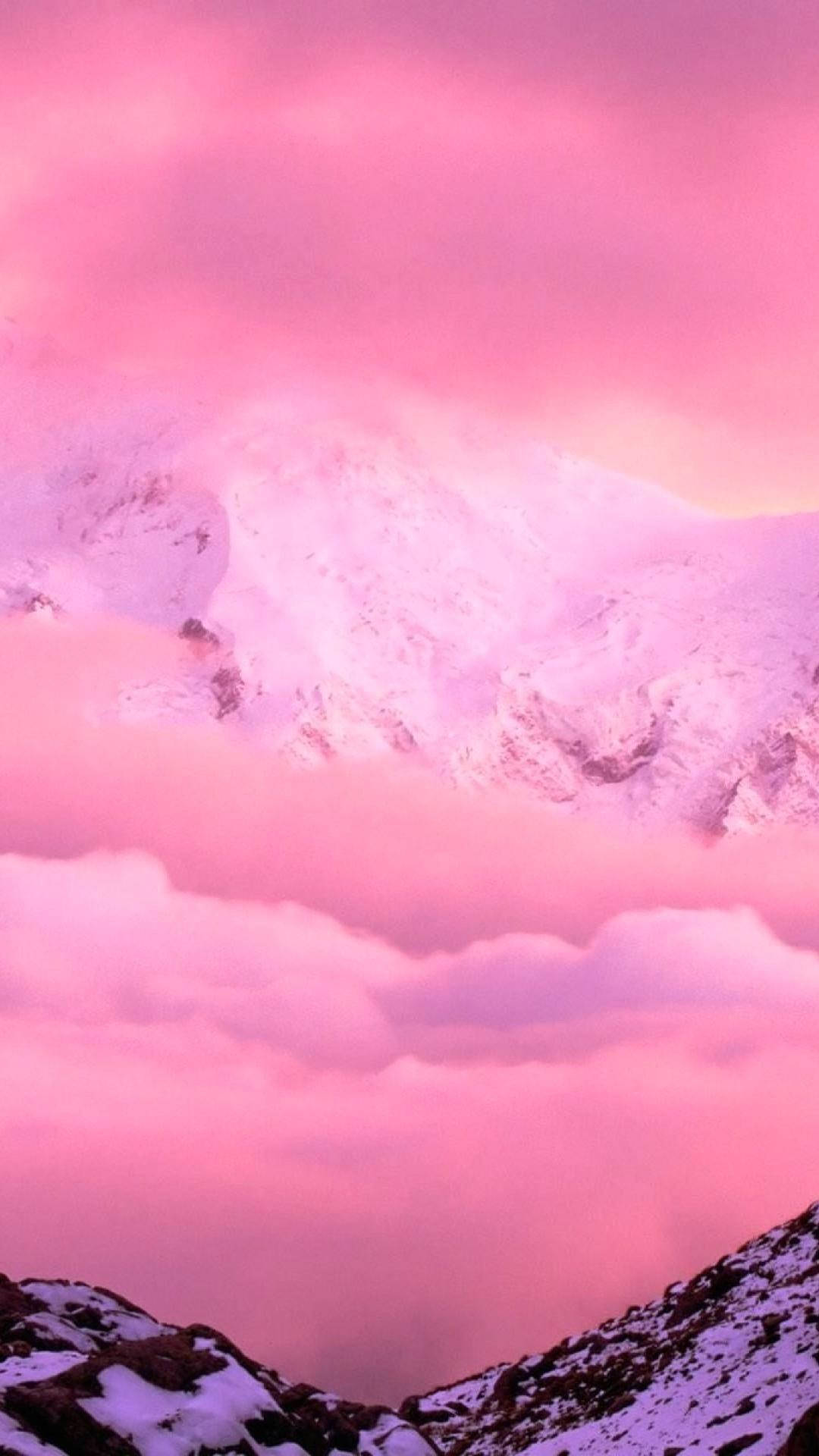 Mandhari ya Theluji ya Milima ya Pink kwa iPhone Picha ya Ukuta