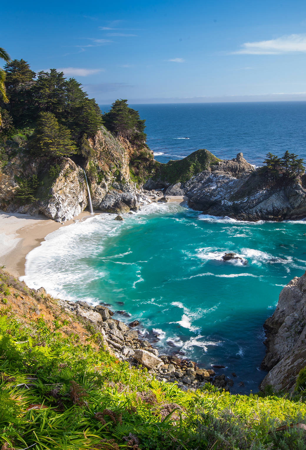 Maporomoko ya McWay Big Sur iPhone California Picha ya Ukuta