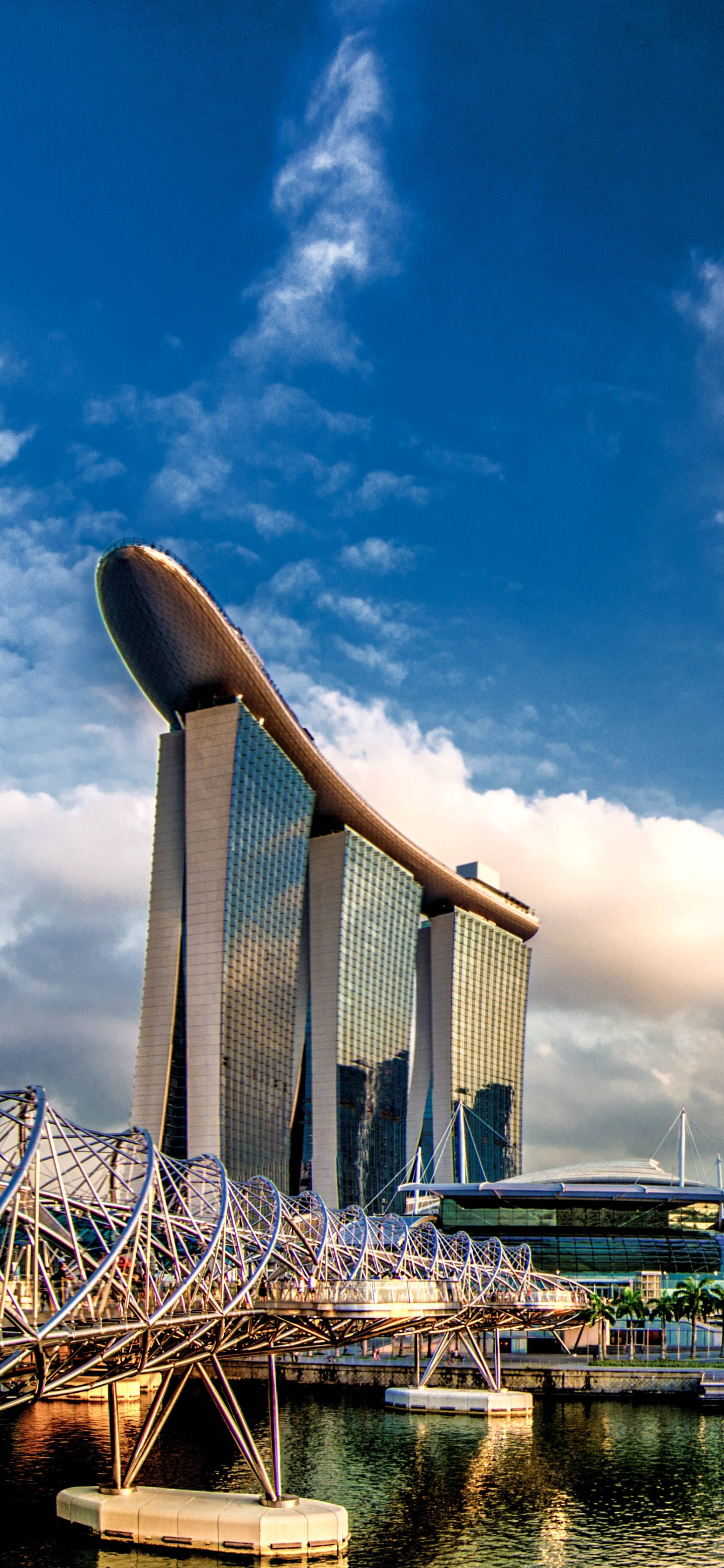 Marina Bay Sands Phone Clouds Picha ya Ukuta