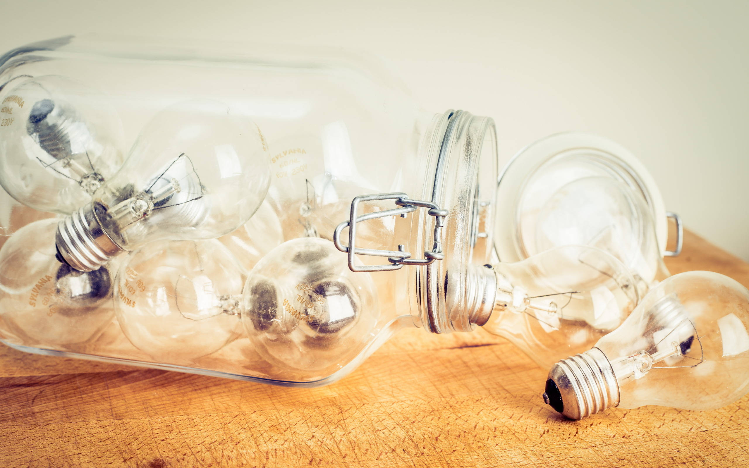 Mason Jar Yenye Mwanga Picha ya Ukuta