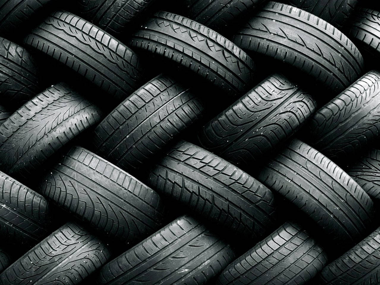 Matairi ya Goodyear Yaliyopangwa Picha ya Ukuta