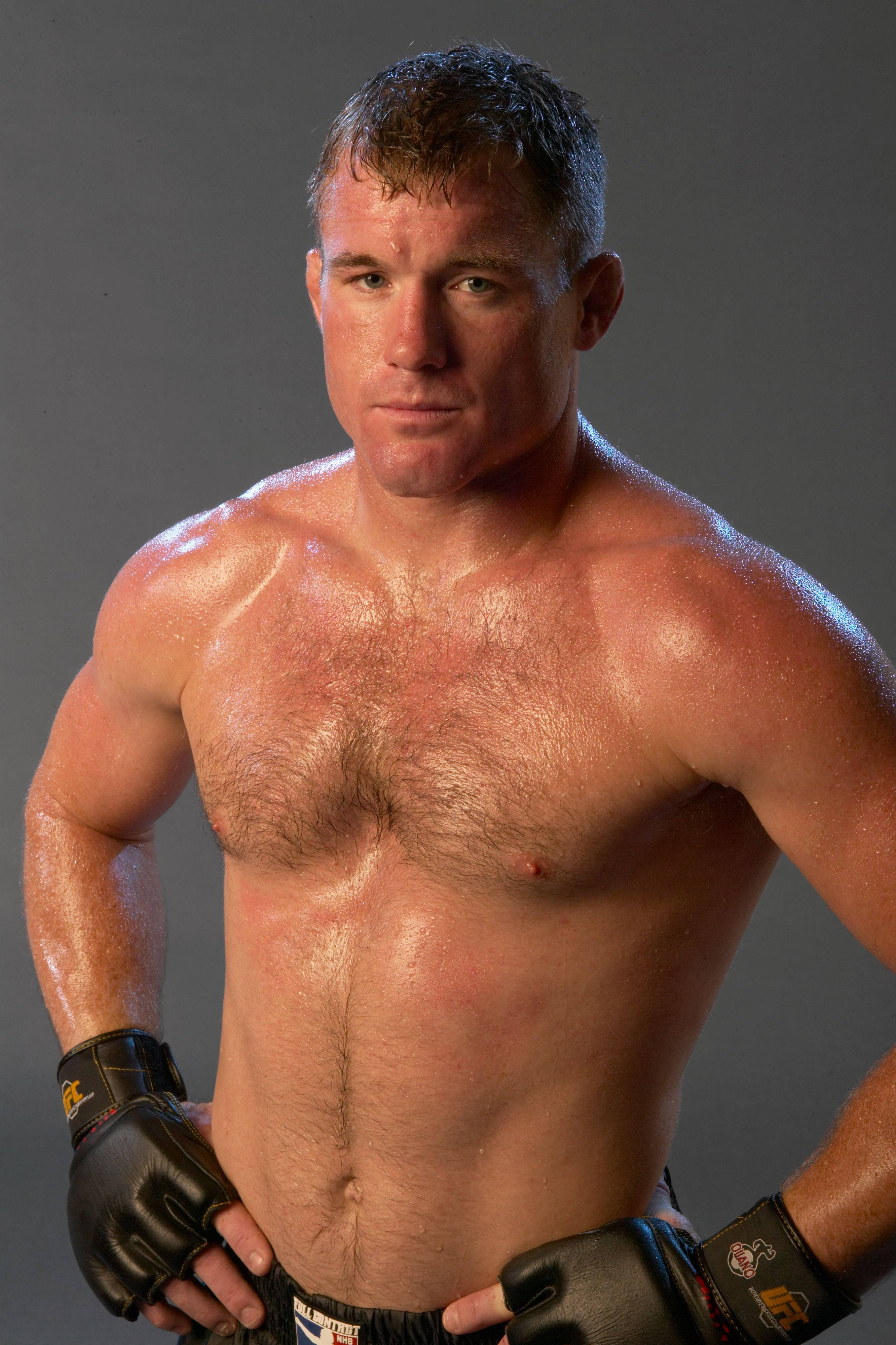 Matt Hughes Akimbo Picha Picha ya Ukuta
