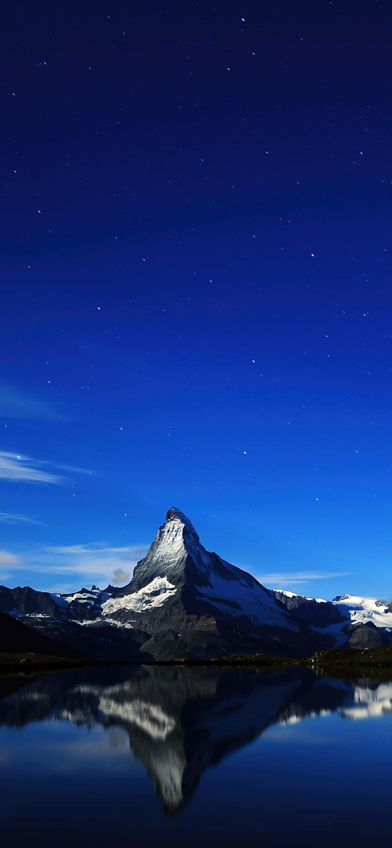 Matterhorn Juu ya Siri ya Mwezi wa Kati Picha ya Ukuta