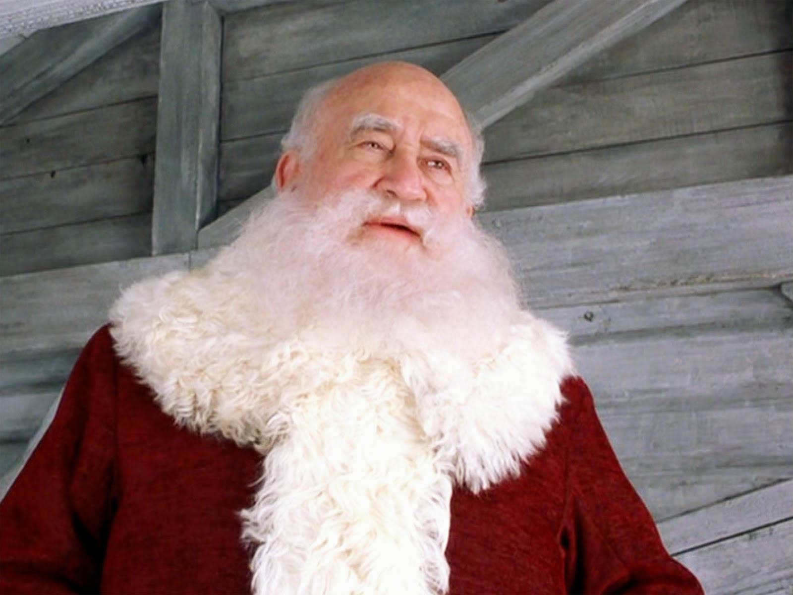 Mavazi ya Krismasi ya Edward Asner kama Santa Picha ya Ukuta