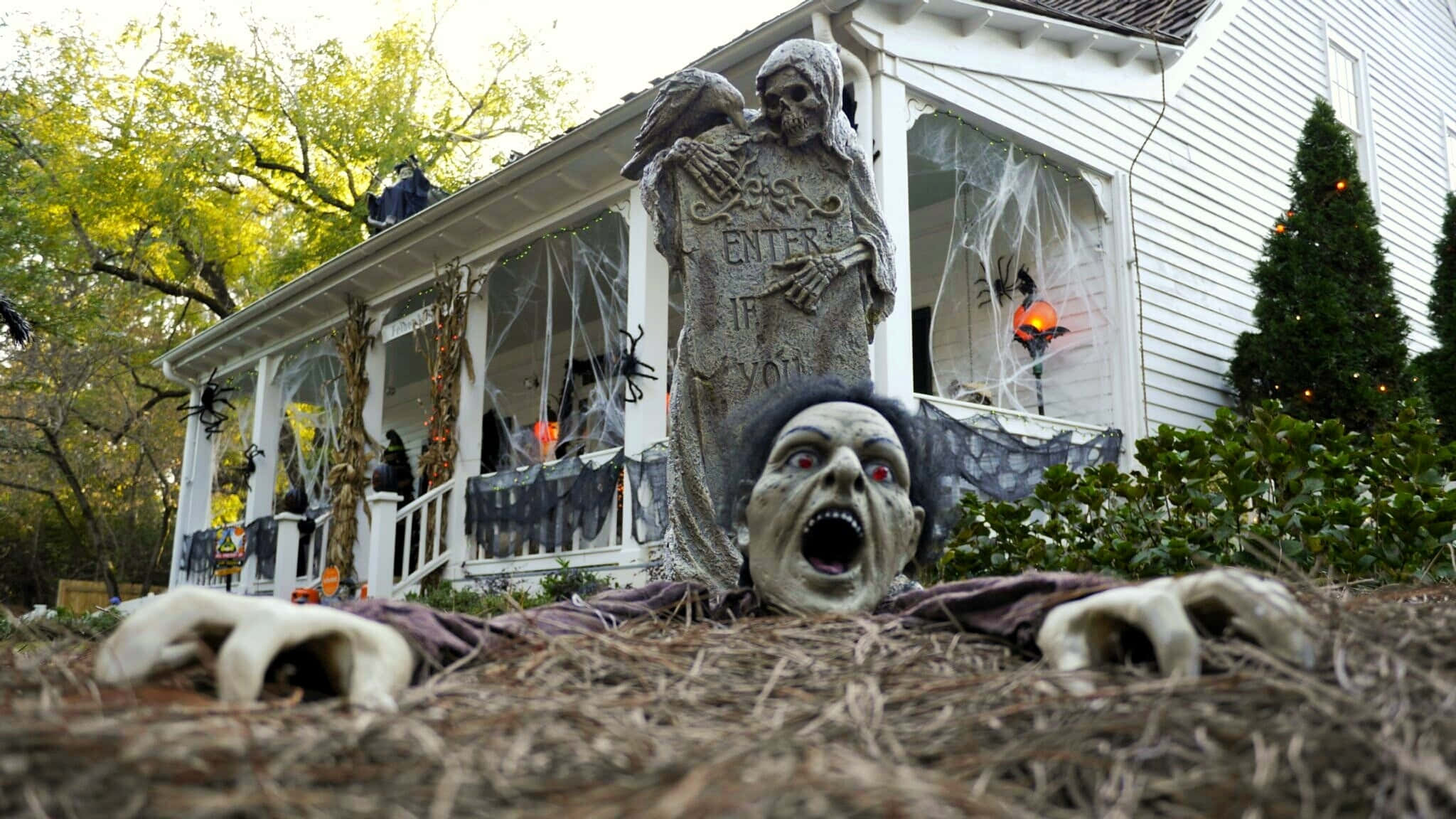 Mazingira ya Kwanza ya Halloween Picha ya Ukuta