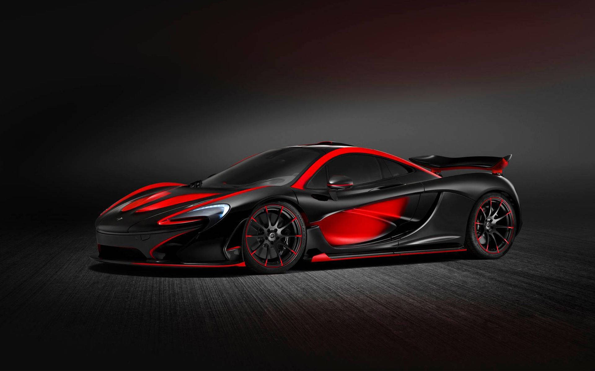 Mclaren P1 Nyekundu Baridi, Nyeusi na Kijivu Picha ya Ukuta