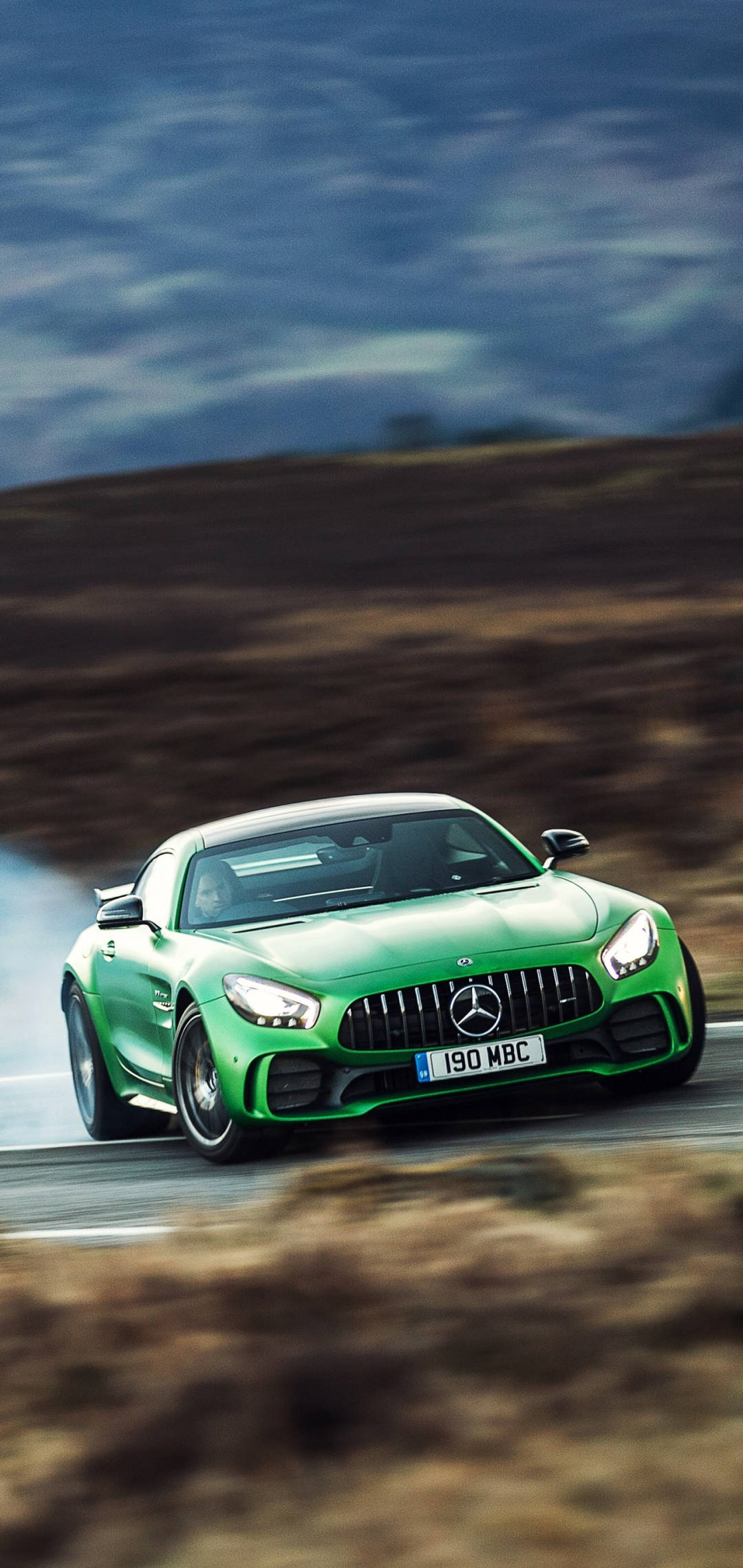 Mercedes AMG Kijani Racing iPhone Picha ya Ukuta