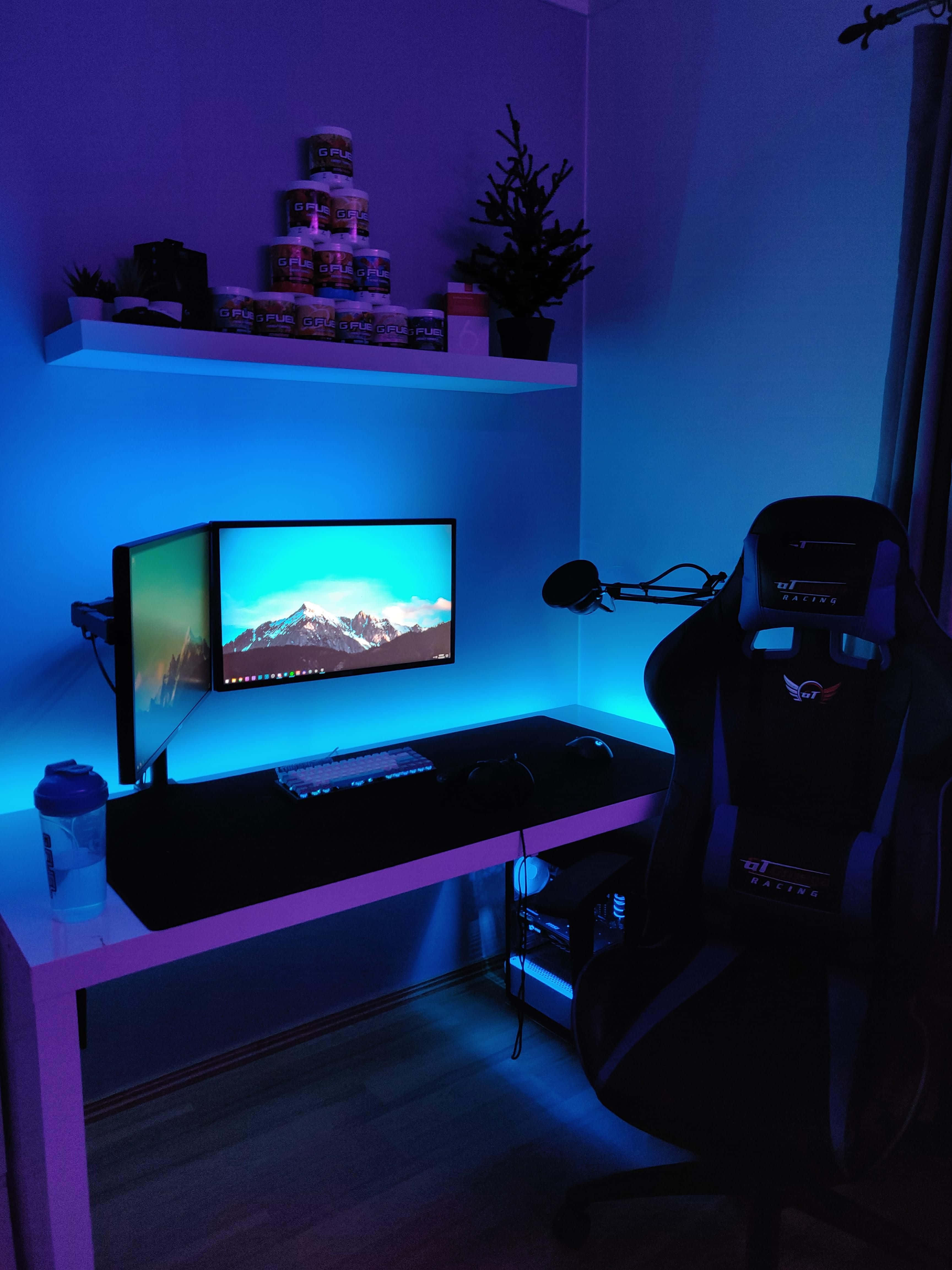 Mfumo wa PC wa gaming wenye nguvu na sleek tayari kwa haja zote za gaming. Picha ya Ukuta