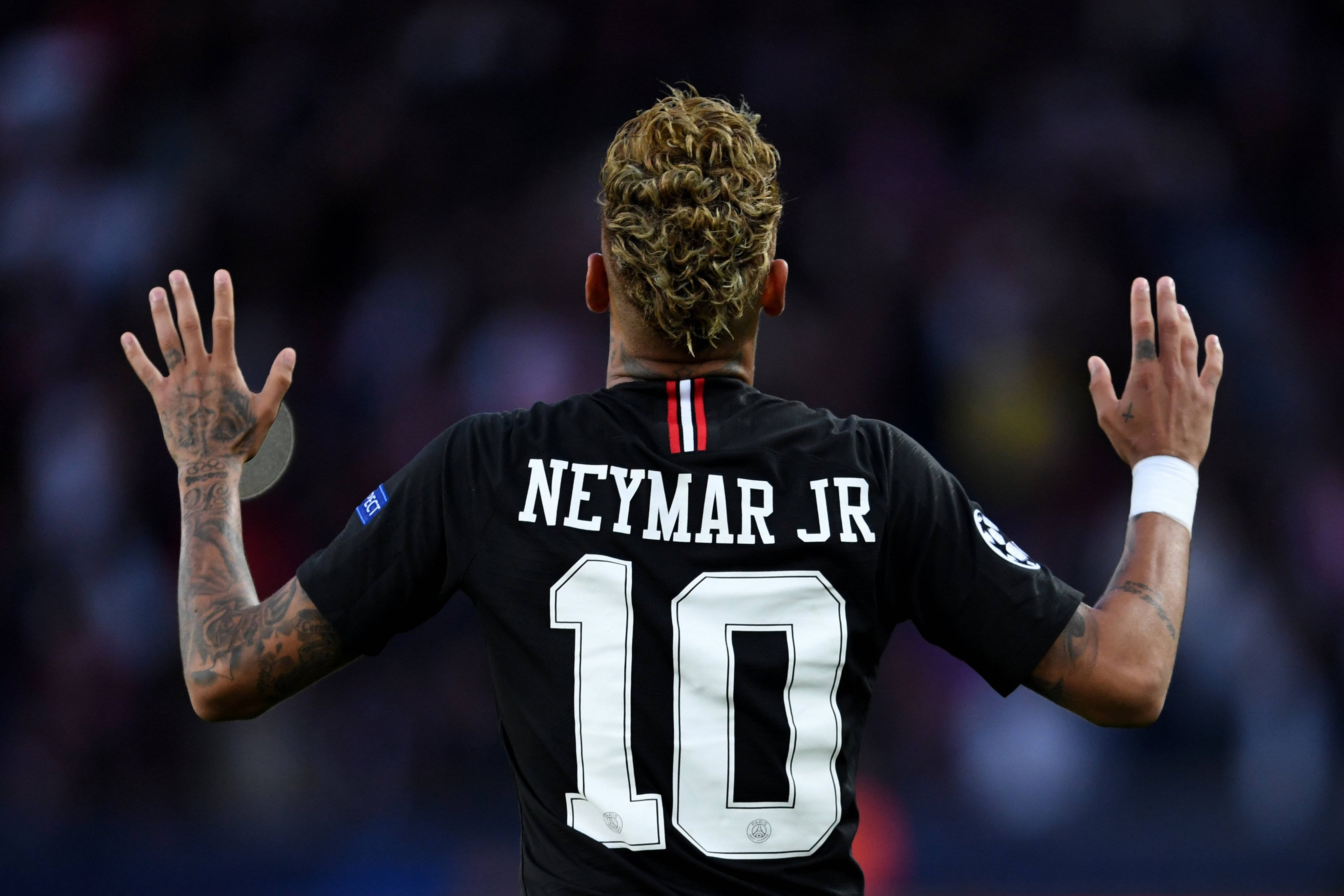 Mikono Juu ya Neymar Jr Baridi Picha ya Ukuta