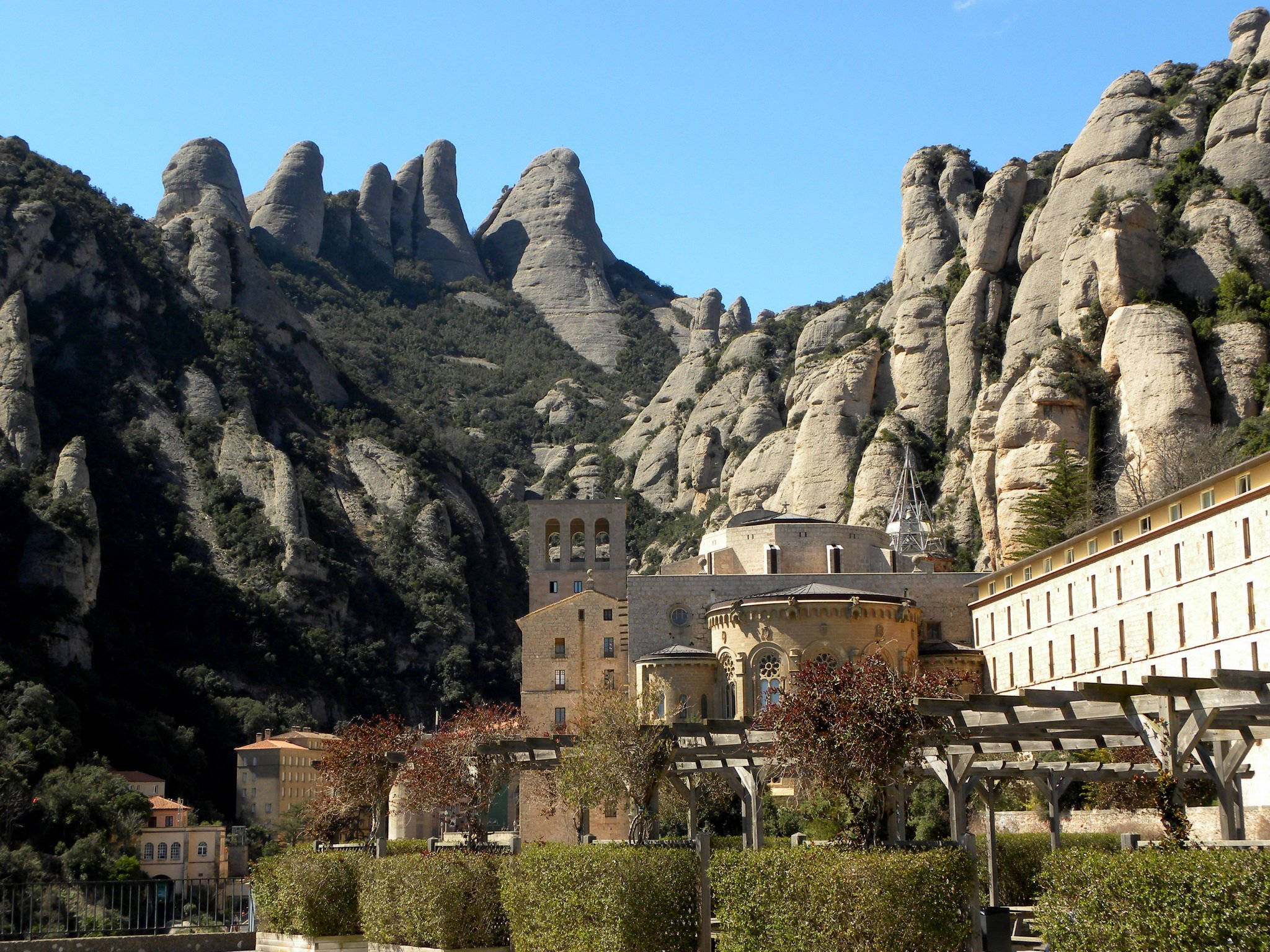 Milima Wazi ya Montserrat Picha ya Ukuta