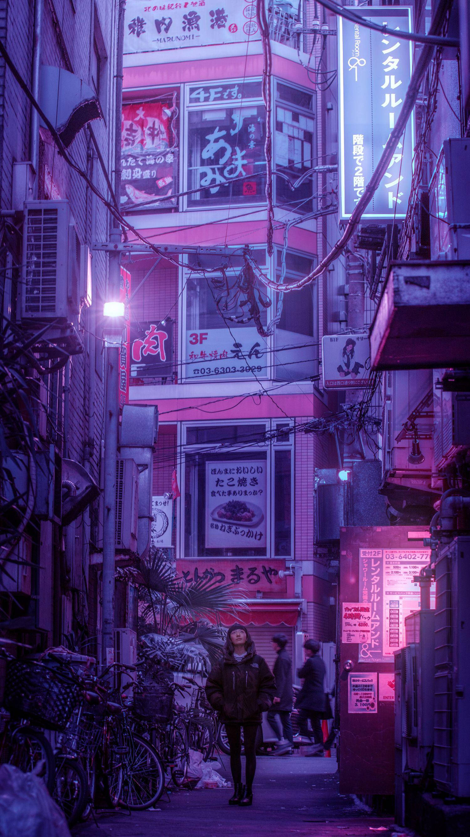 Mitaa ya Japani yenye Rangi ya Zambarau Nyepesi Picha ya Ukuta