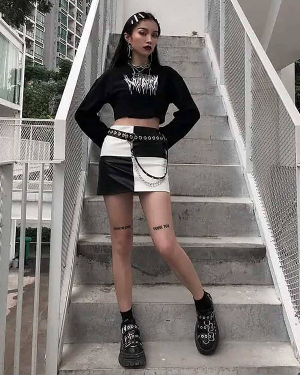 Mitindo ya Kisasa ya Emo Punk Picha ya Ukuta