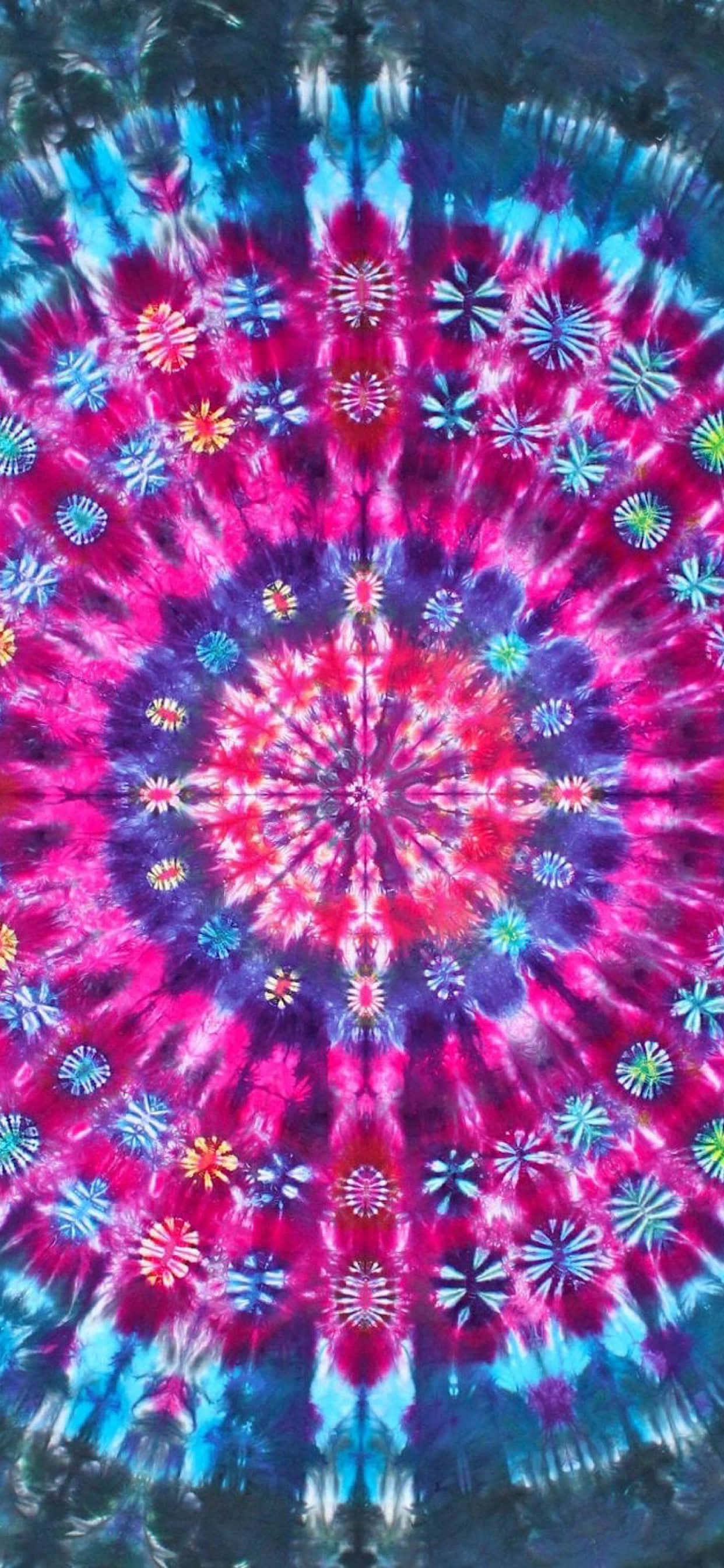 Mkono wako na background ya tie dye yenye uwezo wa juu wa resolution Picha ya Ukuta