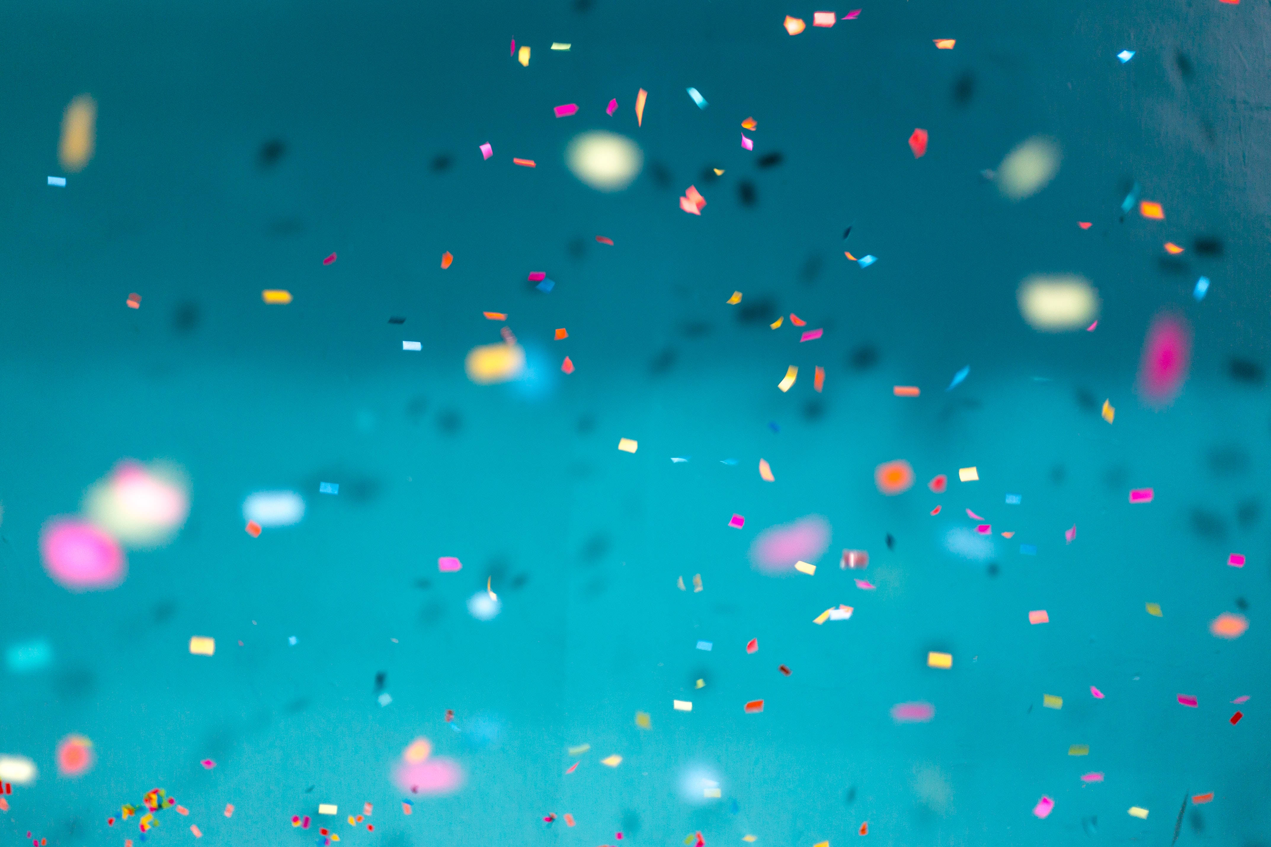 Mlipuko wa Rangi za Confetti Aesthetic Pattern Picha ya Ukuta