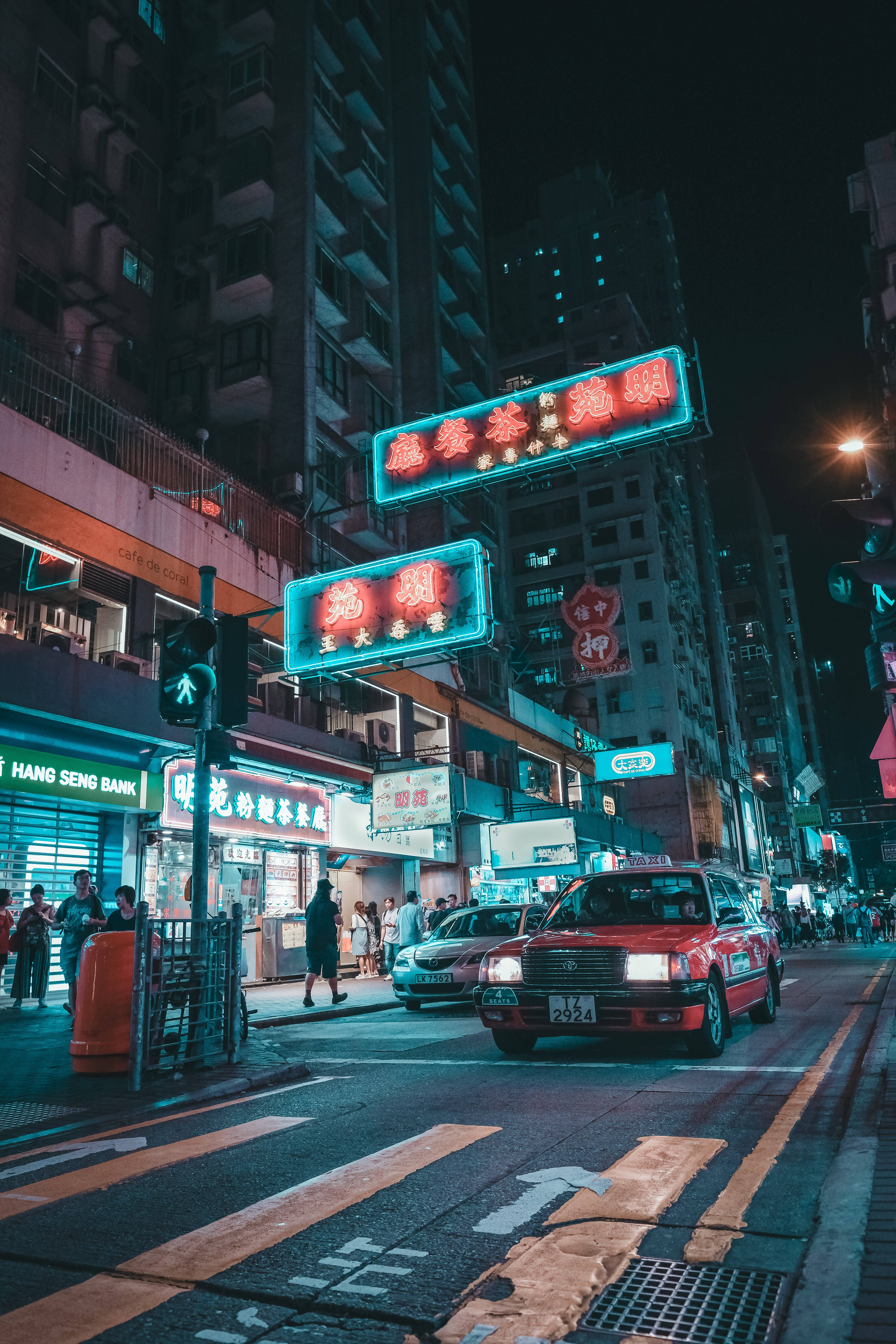 Mtaa wa Hong Kong na Alama ya Neon Picha ya Ukuta
