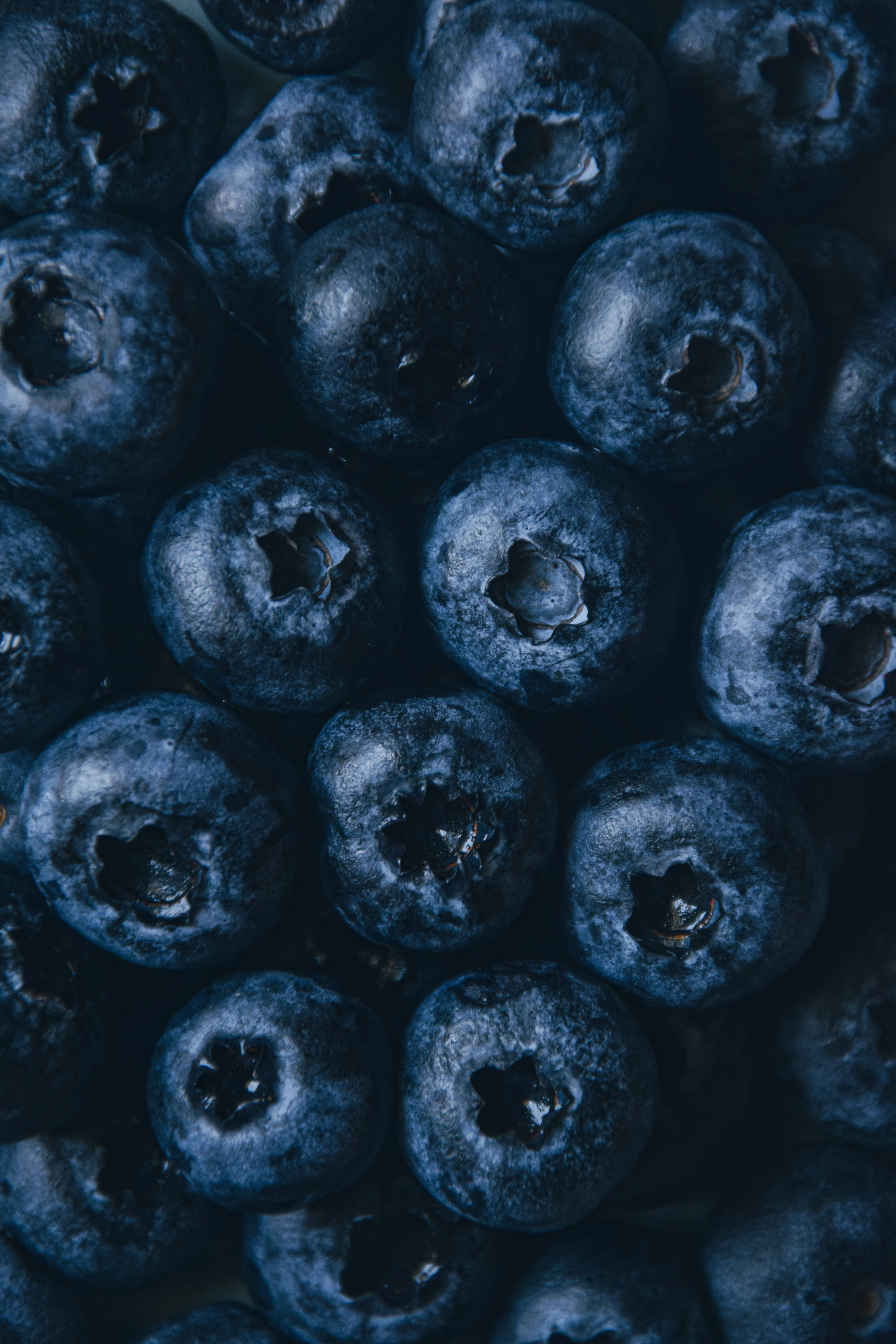 Muundo wa Matunda ya Blueberry wenye Urembo Picha ya Ukuta