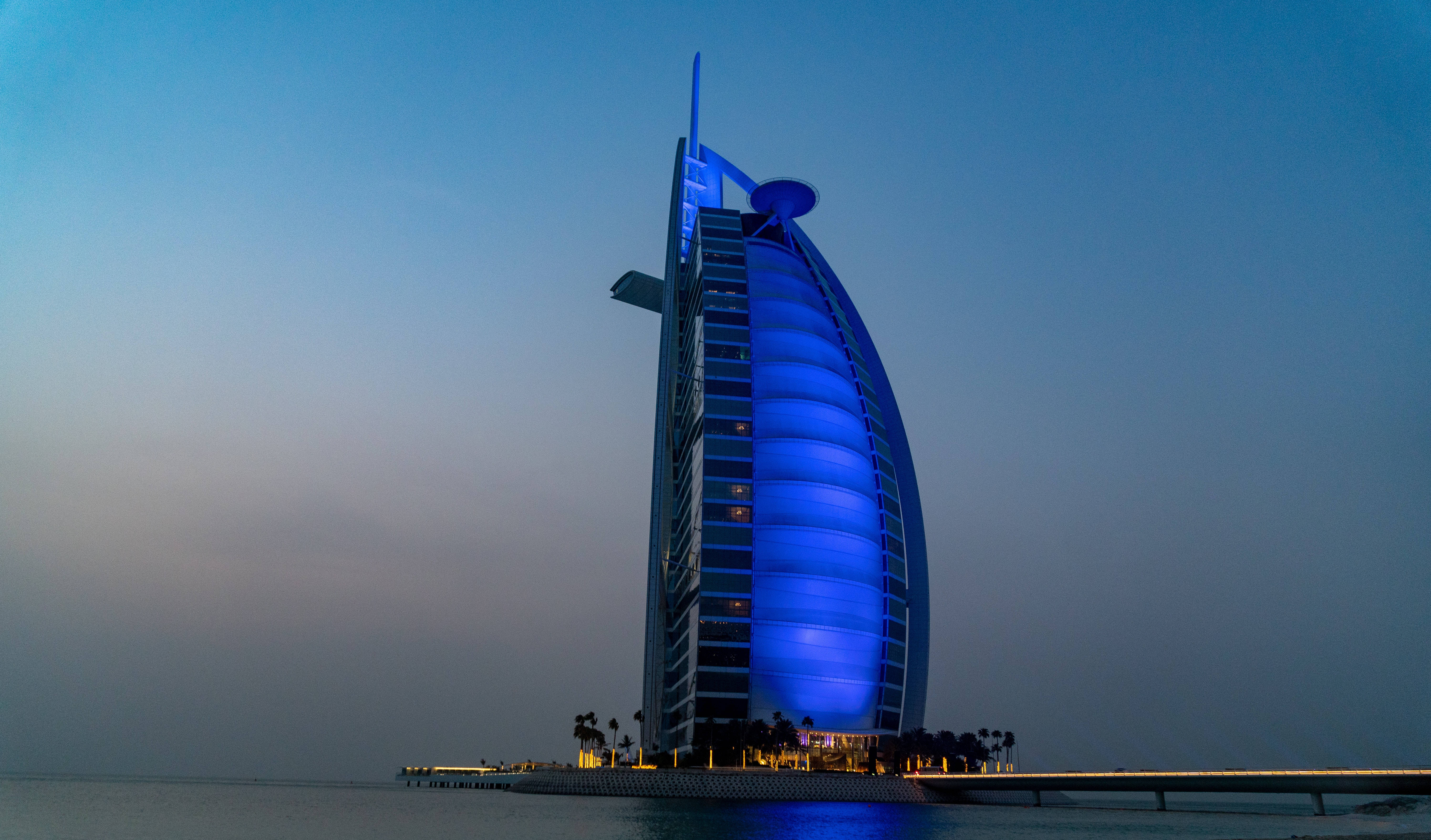Mwangaza wa Bluu wa Burj Al Arab Picha ya Ukuta