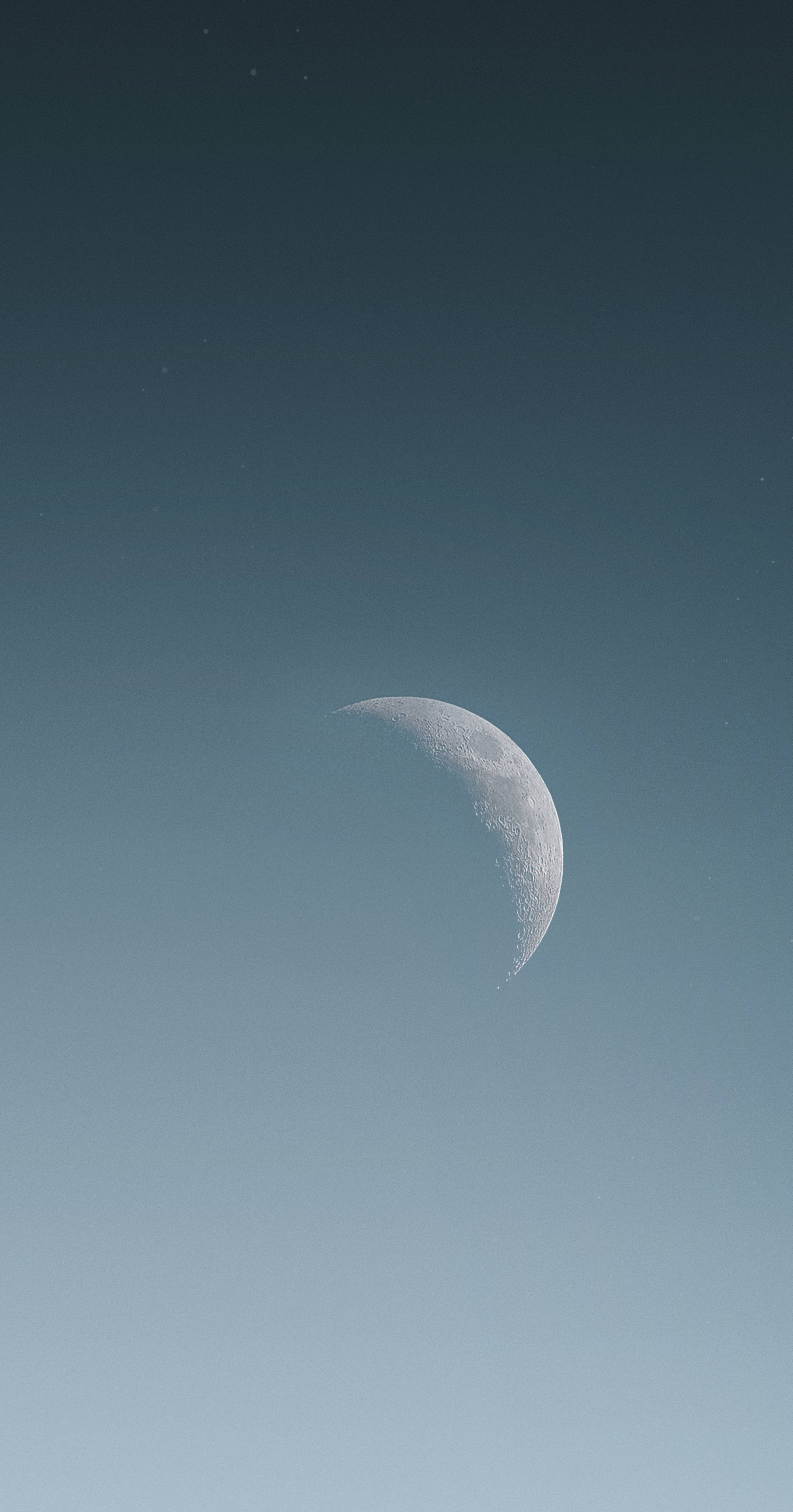 Mwezi wa Pembe wa Minimalist Picha ya Ukuta
