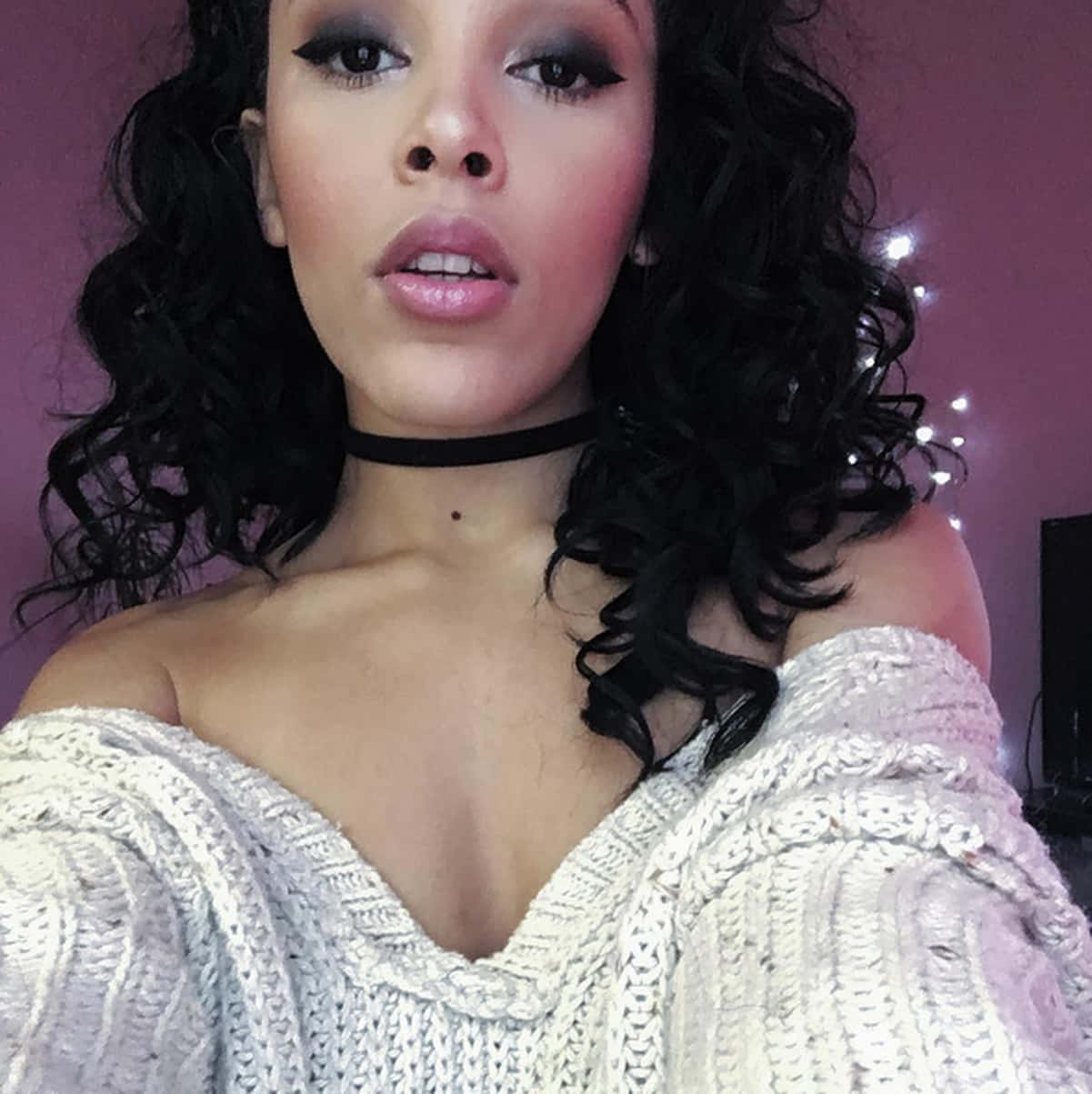 Mwimbaji-Mwigizaji Doja Cat. Picha ya Ukuta