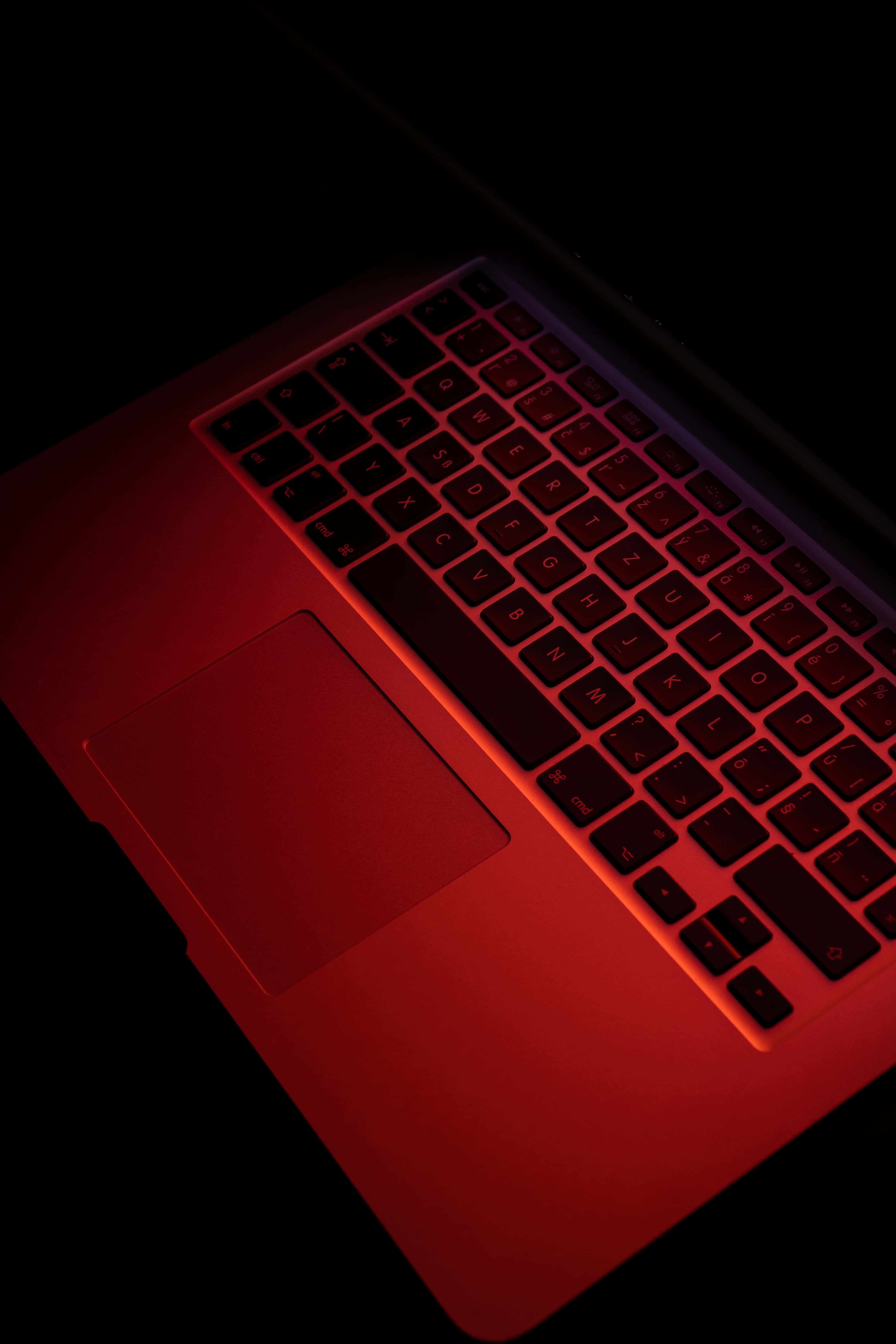 Mwonekani wa Kuvutia wa Laptop ya Aesthetic Picha ya Ukuta