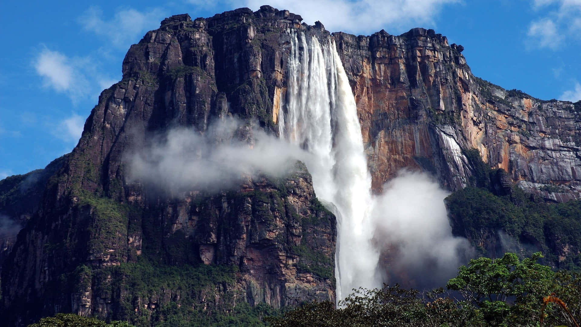Mwonekano Mzuri wa Maporomoko ya Angel Falls Picha ya Ukuta