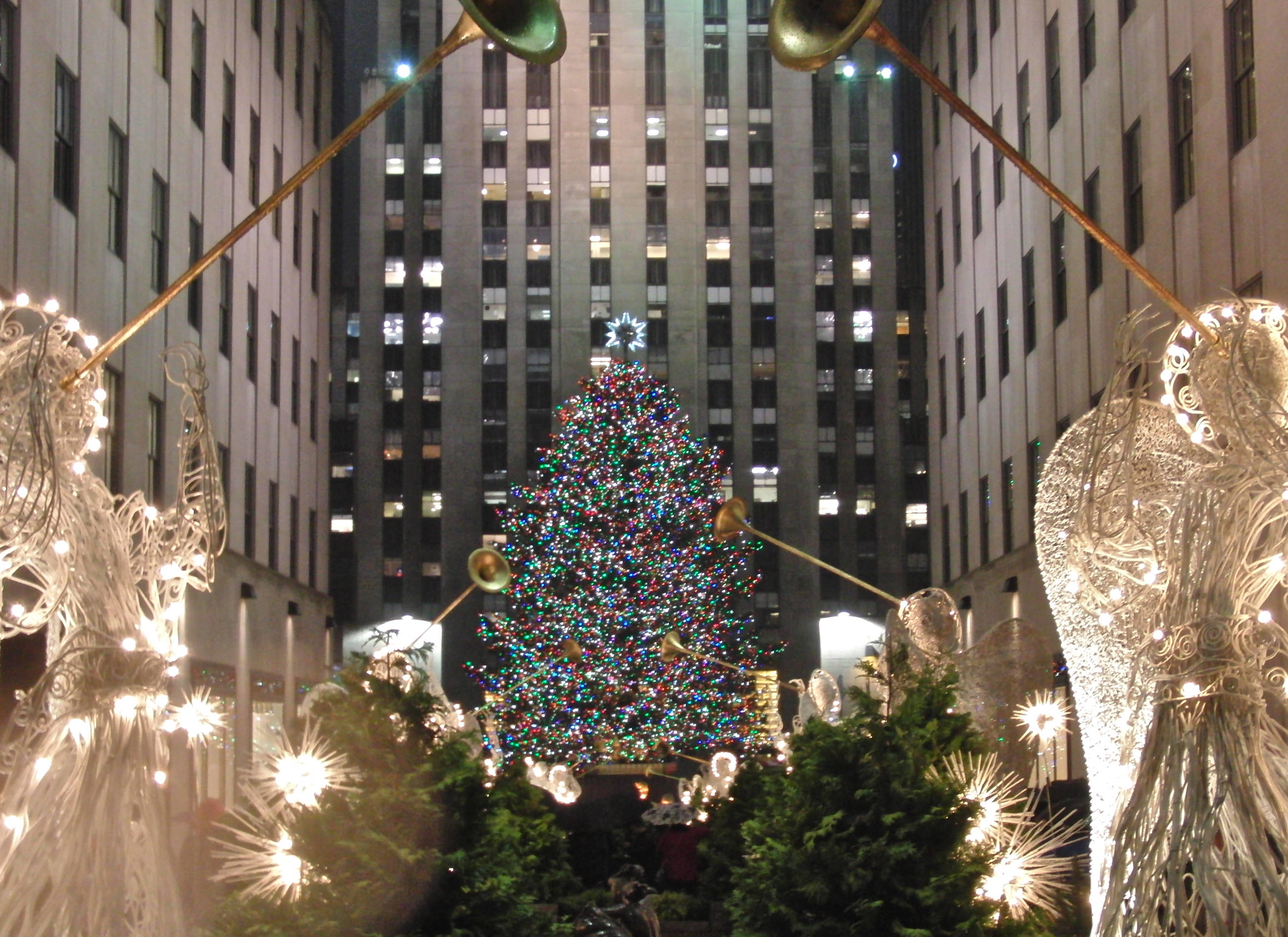 Mwonekano wa Usiku wa Krismasi Rockefeller Center Picha ya Ukuta