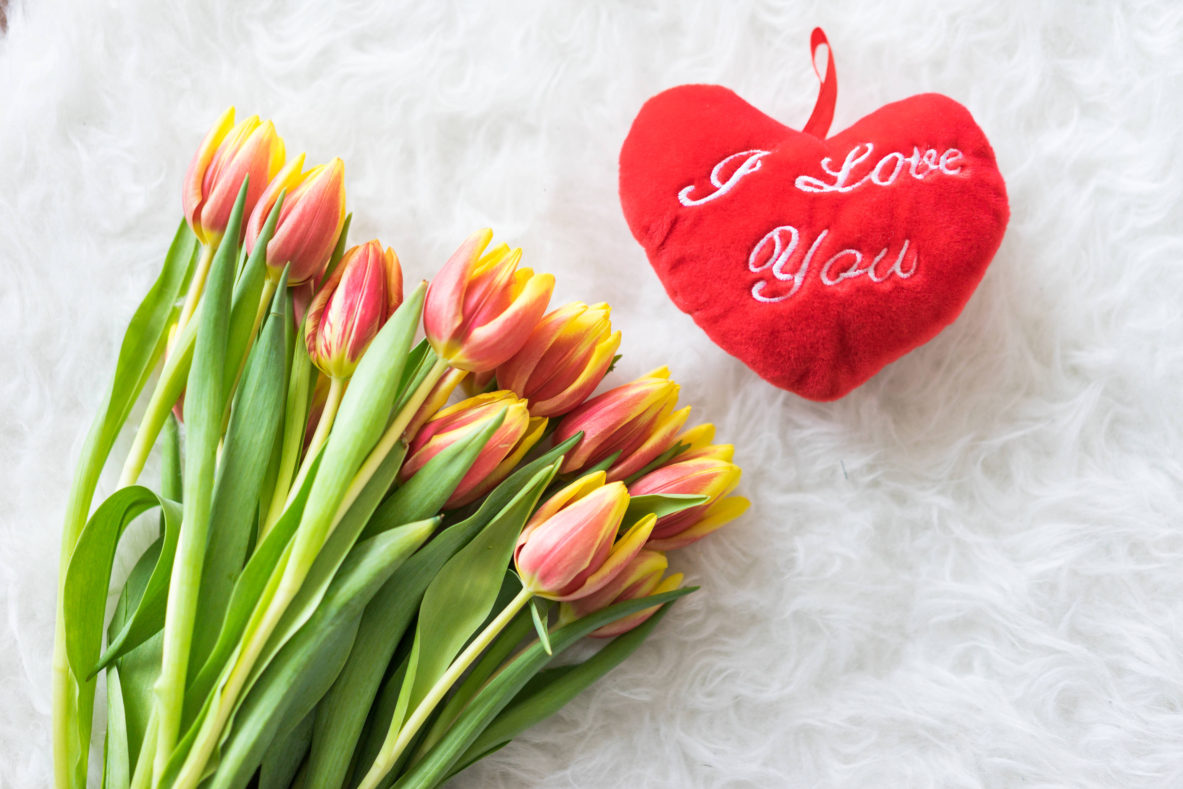Nakupenda Sana Moyo Na Tulips Picha ya Ukuta
