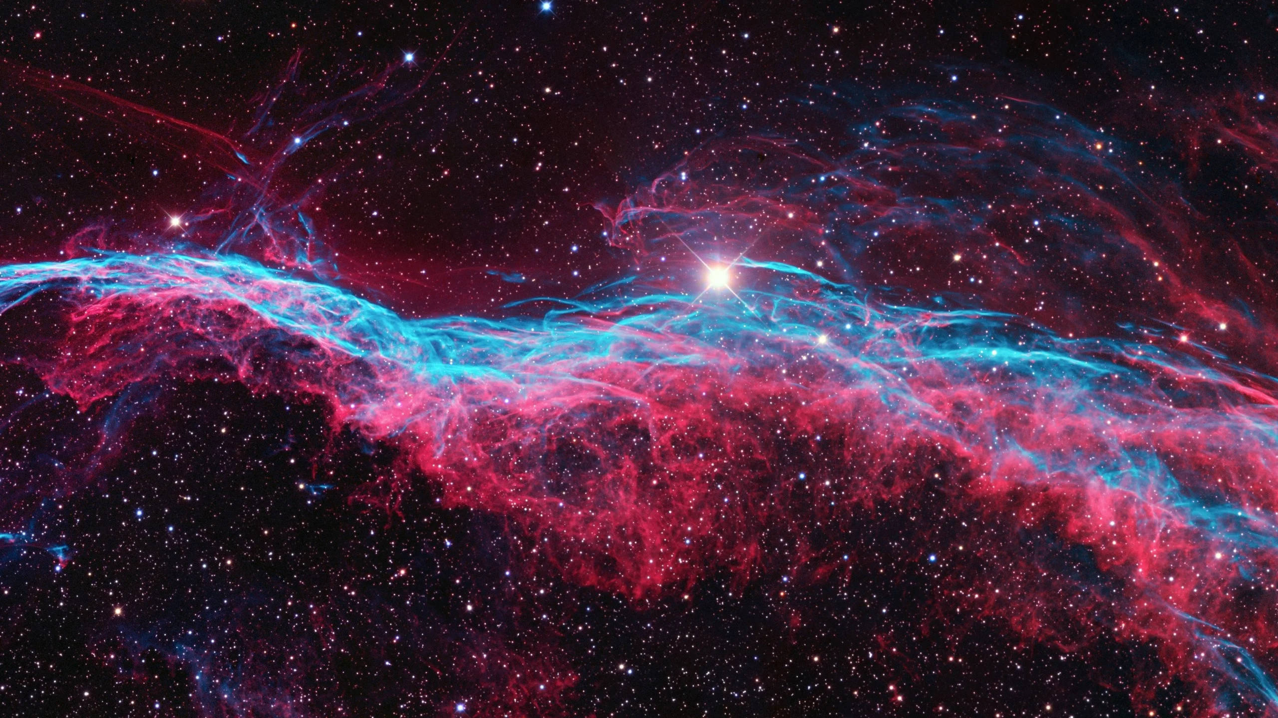 Nebula ya Waridi Angani 2560x1440 Picha ya Ukuta