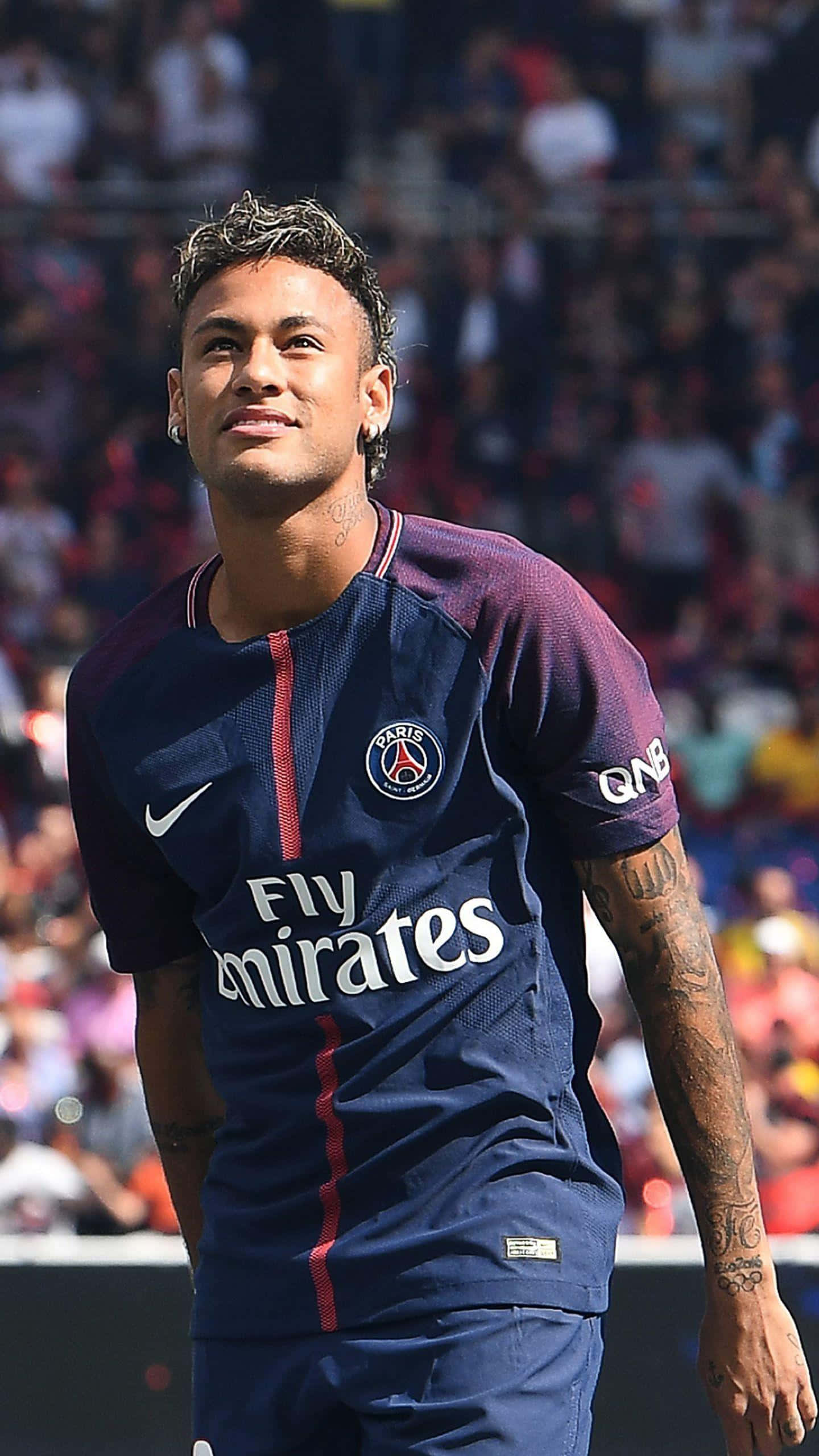 Neymar angaa uwanja wa michezo Picha ya Ukuta